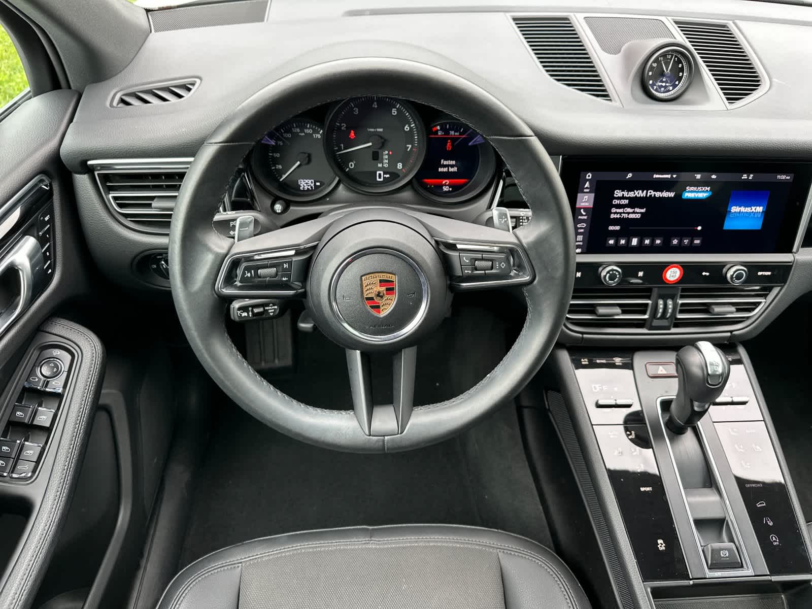 Thumbnail: 2025 Porsche Macan - 15