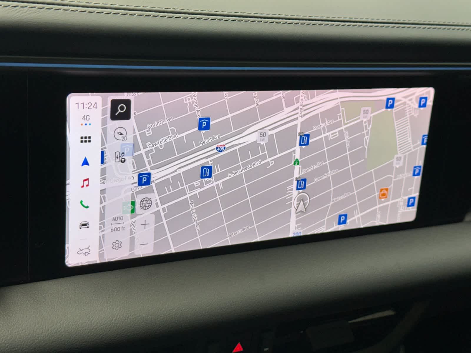 Thumbnail: 2026 Porsche Macan - 22