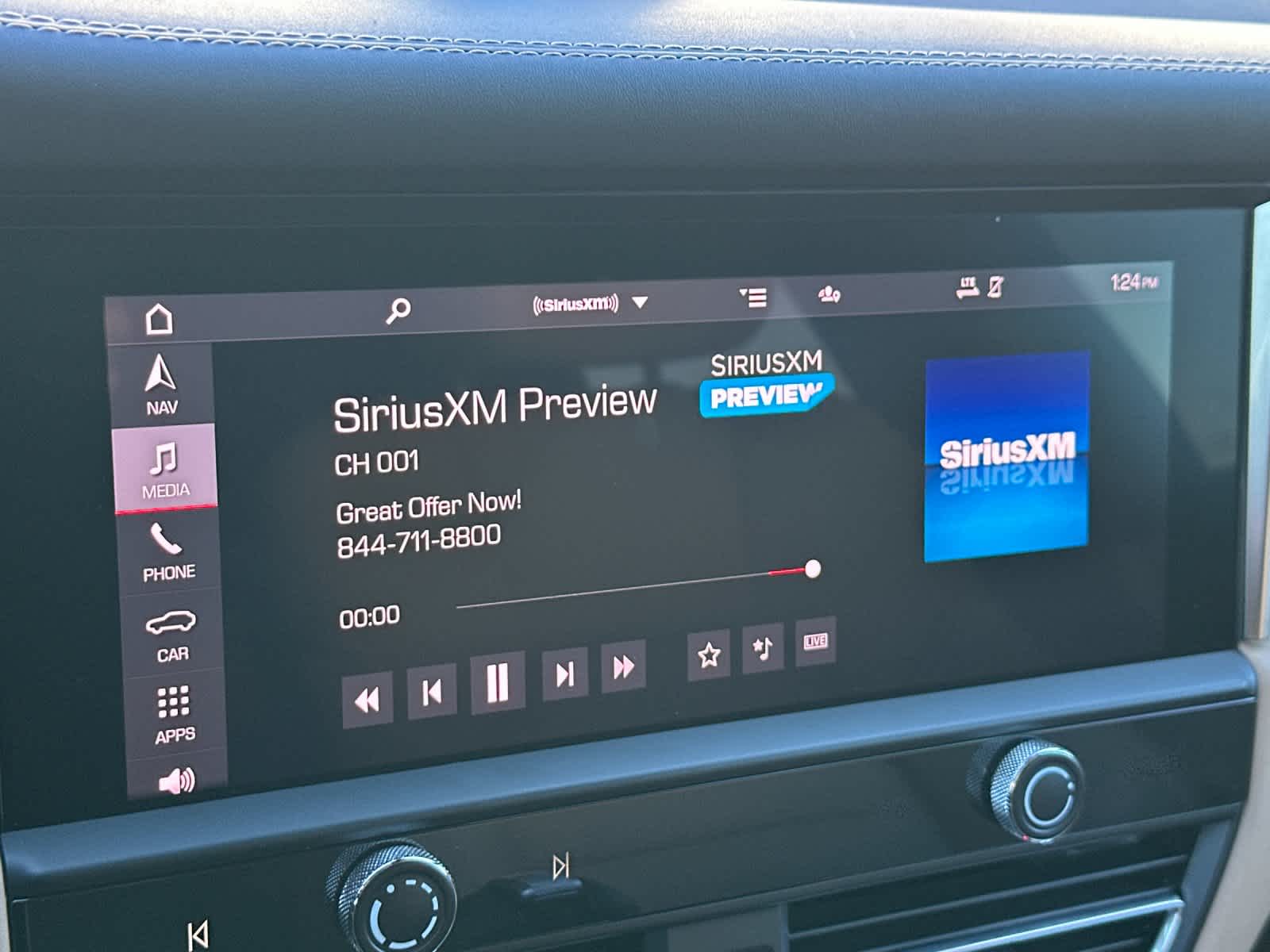 Thumbnail: 2023 Porsche Macan - 20