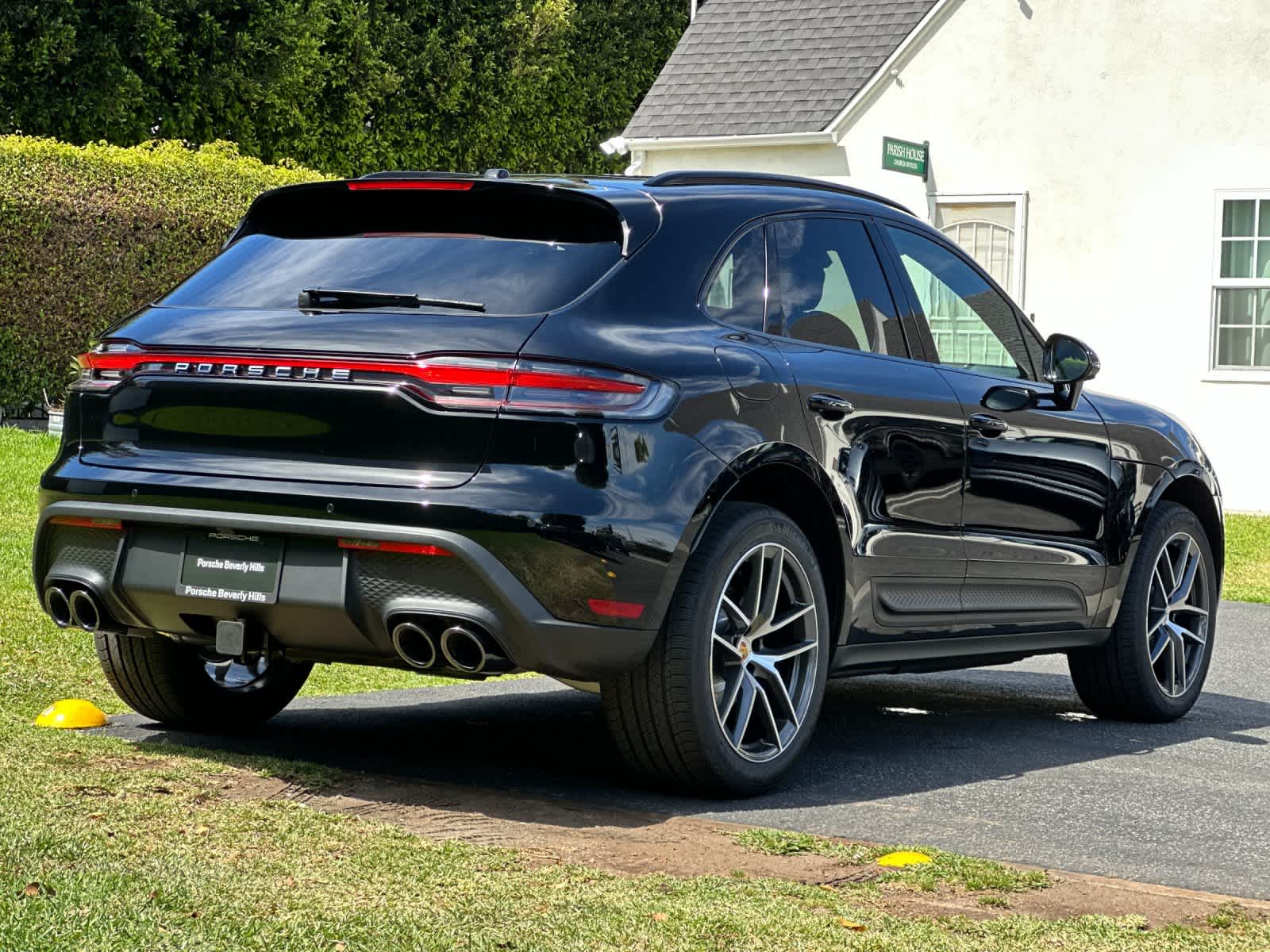 Thumbnail: 2026 Porsche Macan - 8
