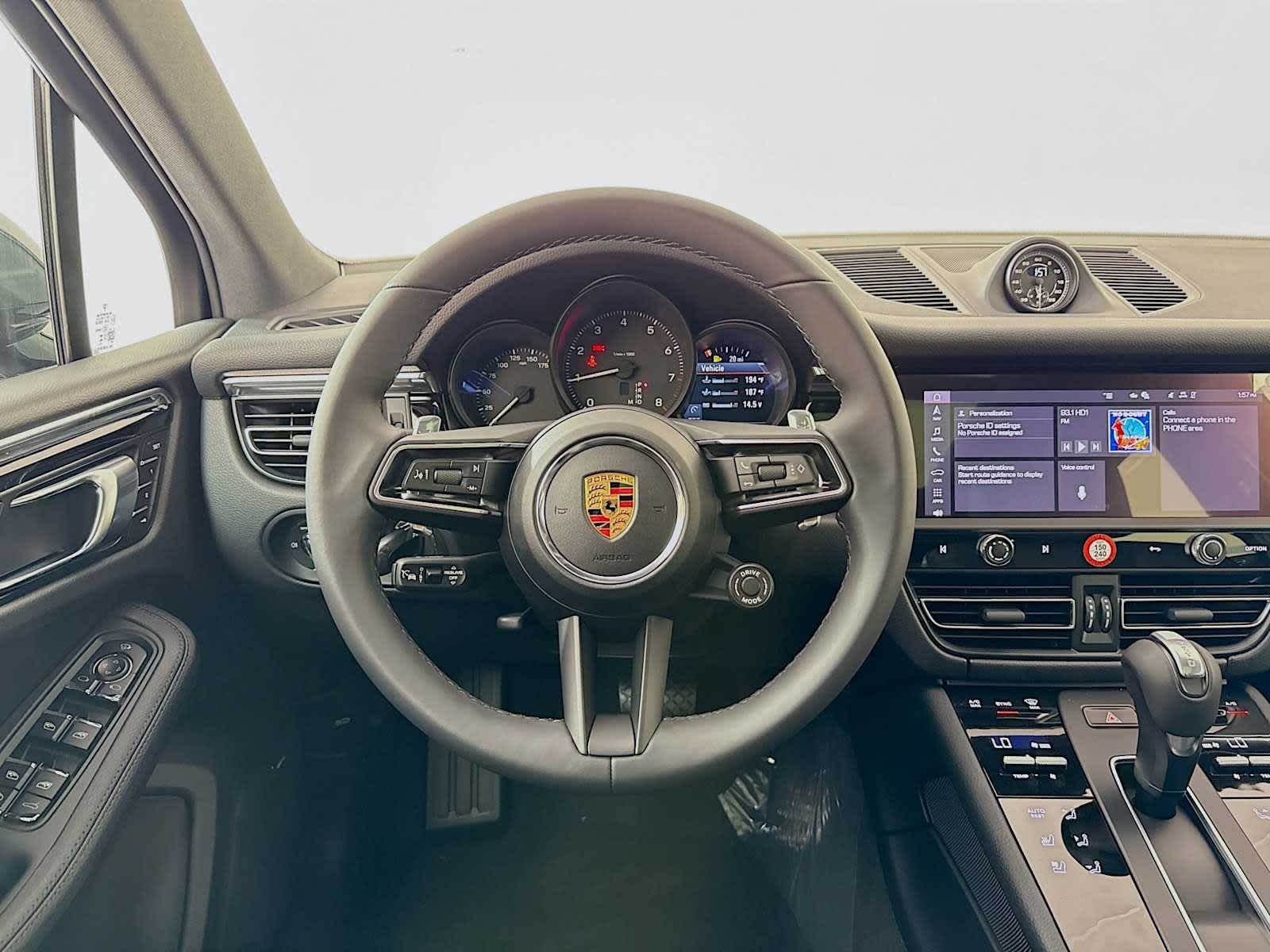 Thumbnail: 2026 Porsche Macan - 18