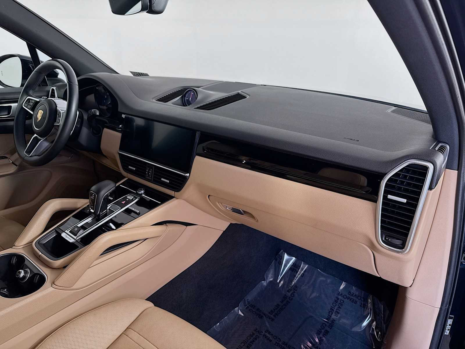 Thumbnail: 2020 Porsche Cayenne - 23