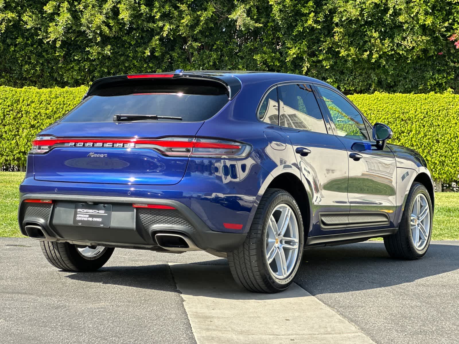 Thumbnail: 2025 Porsche Macan - 8