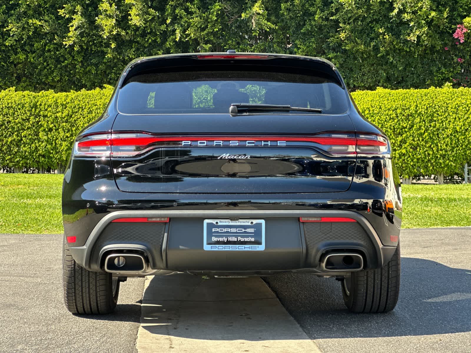 Thumbnail: 2026 Porsche Macan - 7