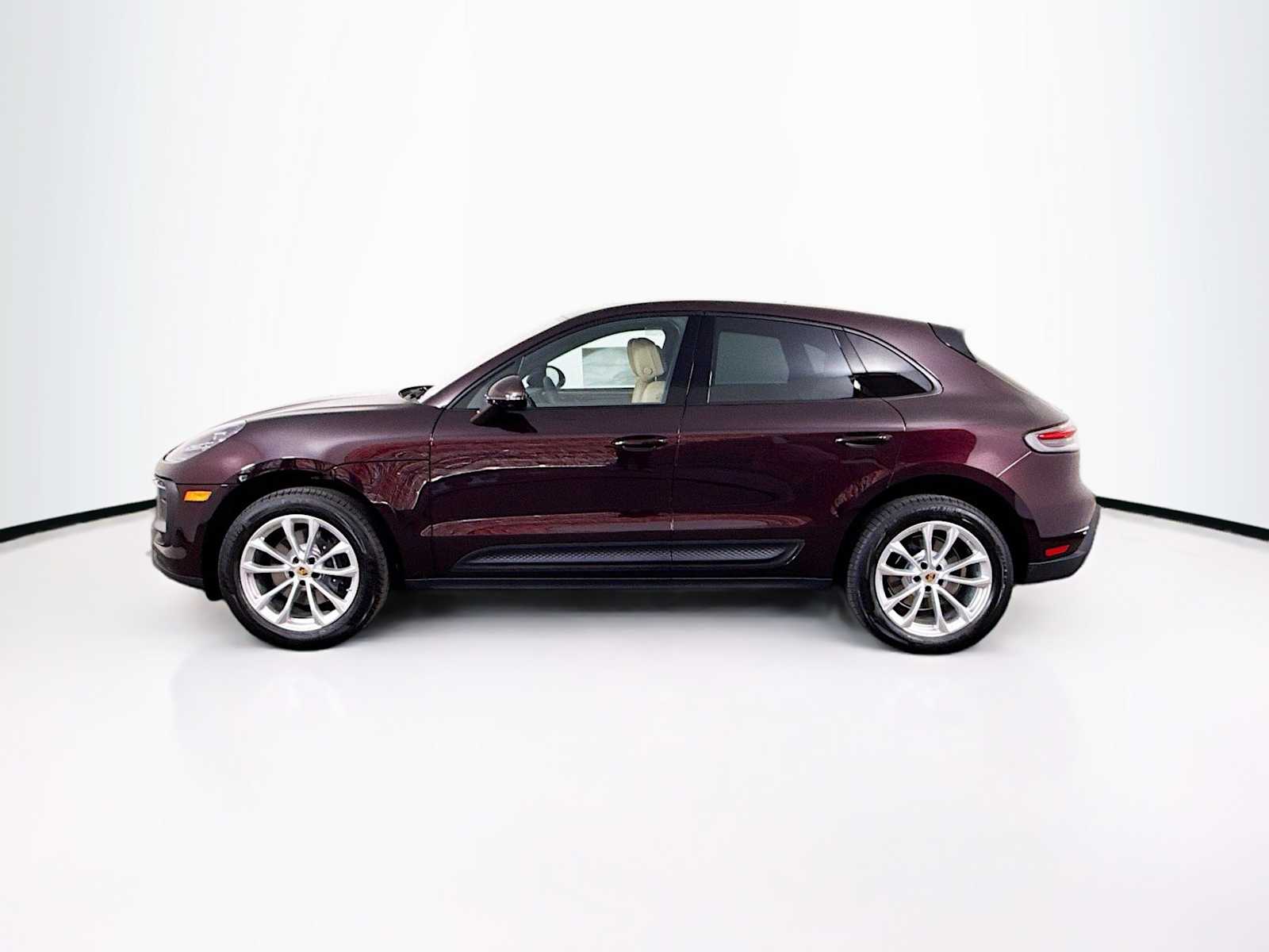 Thumbnail: 2026 Porsche Macan - 2