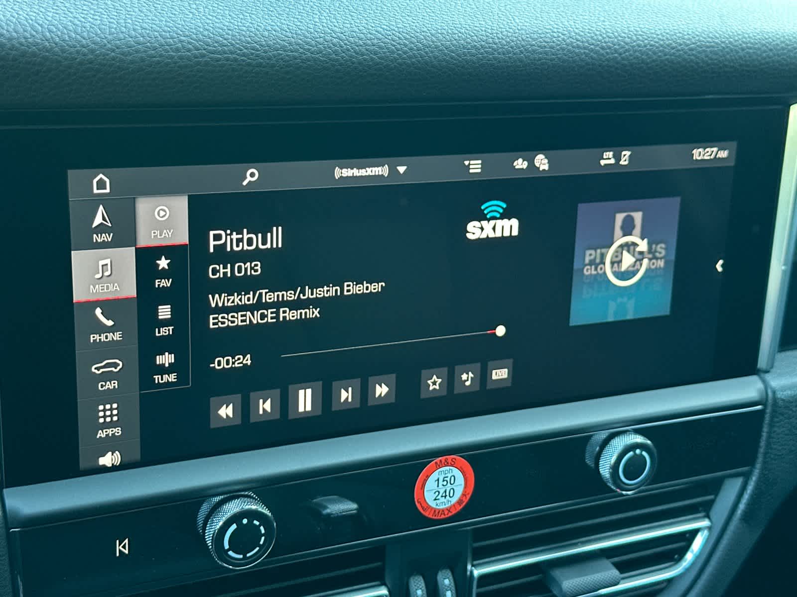 Thumbnail: 2026 Porsche Macan - 21