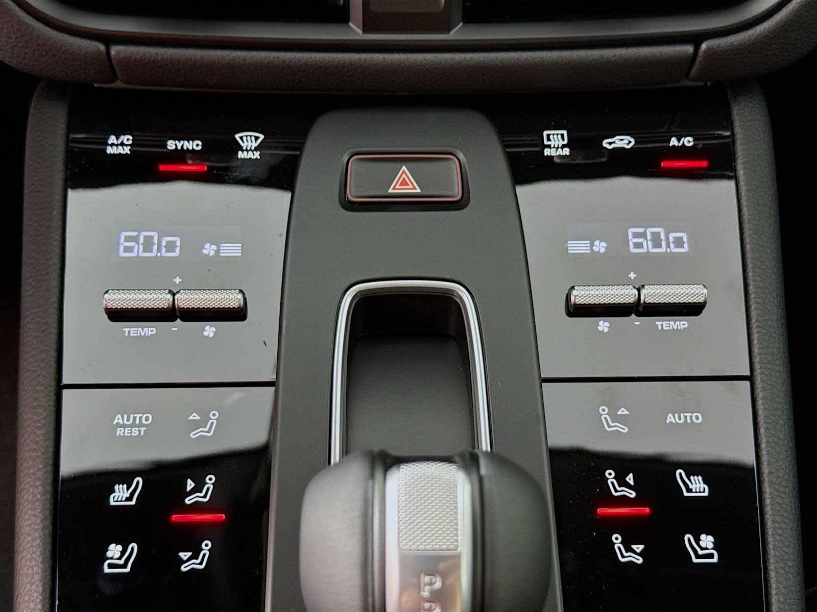 Thumbnail: 2025 Porsche Macan - 13