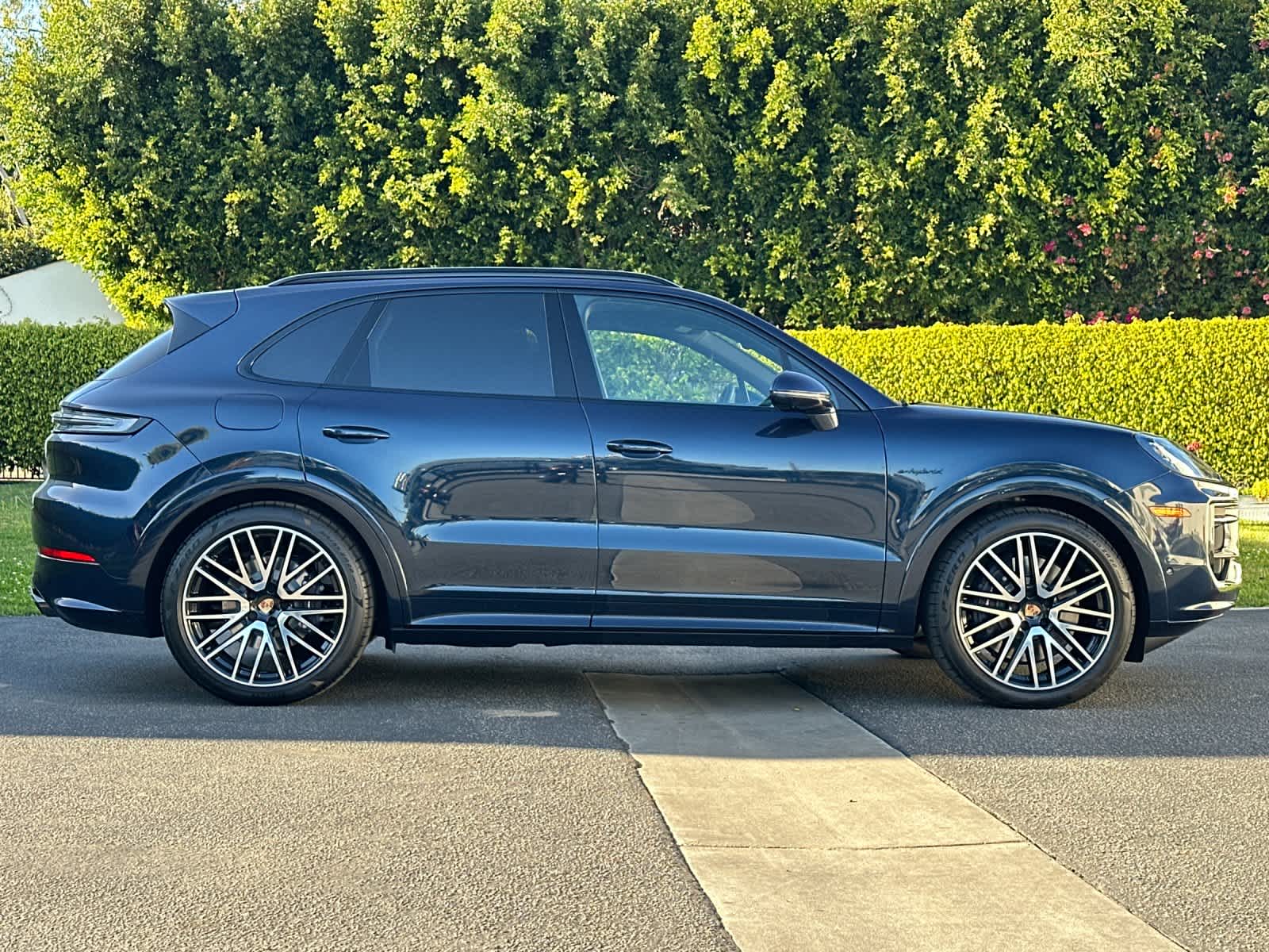 Thumbnail: 2026 Porsche Cayenne - 9