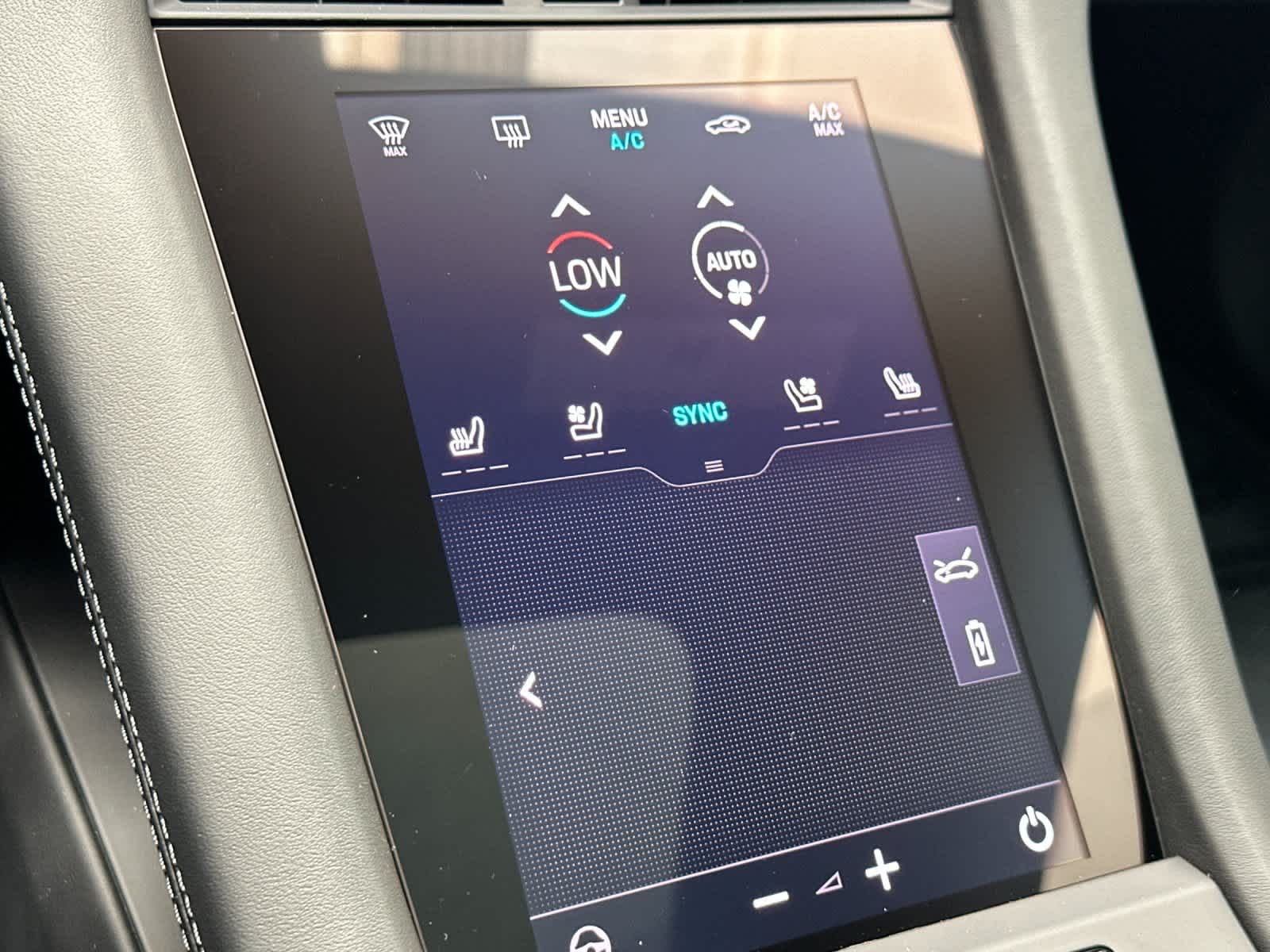 Thumbnail: 2026 Porsche Taycan - 23