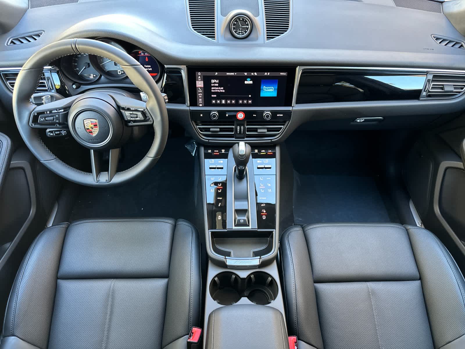 Thumbnail: 2026 Porsche Macan - 6