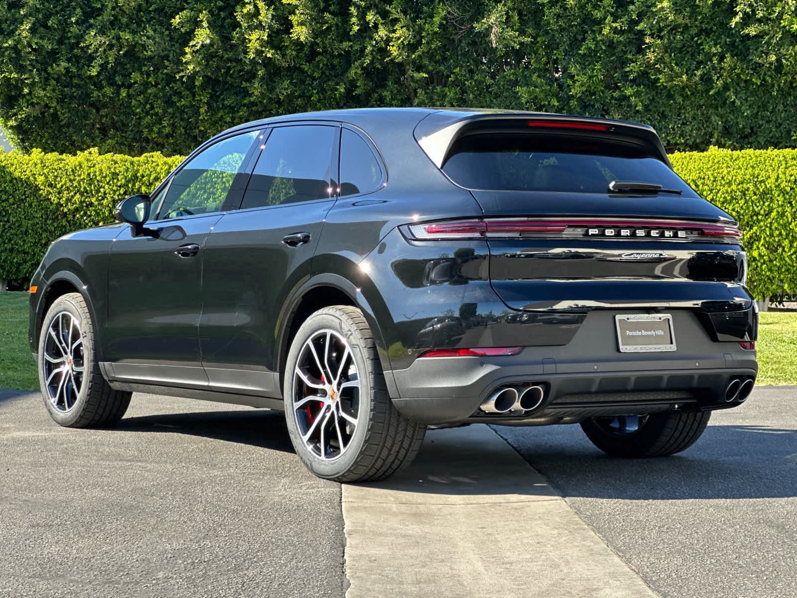 Thumbnail: 2026 Porsche Cayenne - 3