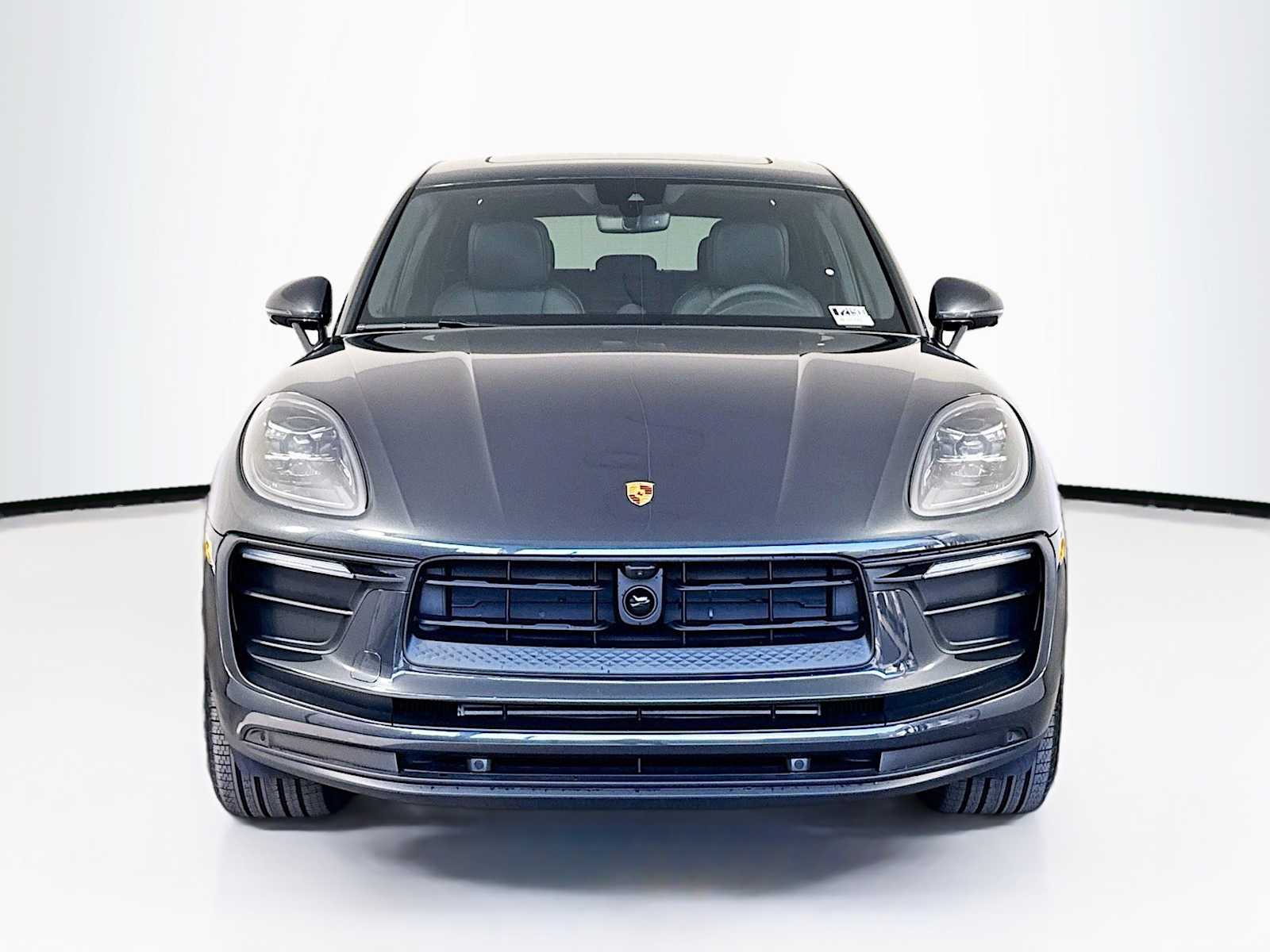 Thumbnail: 2026 Porsche Macan - 6