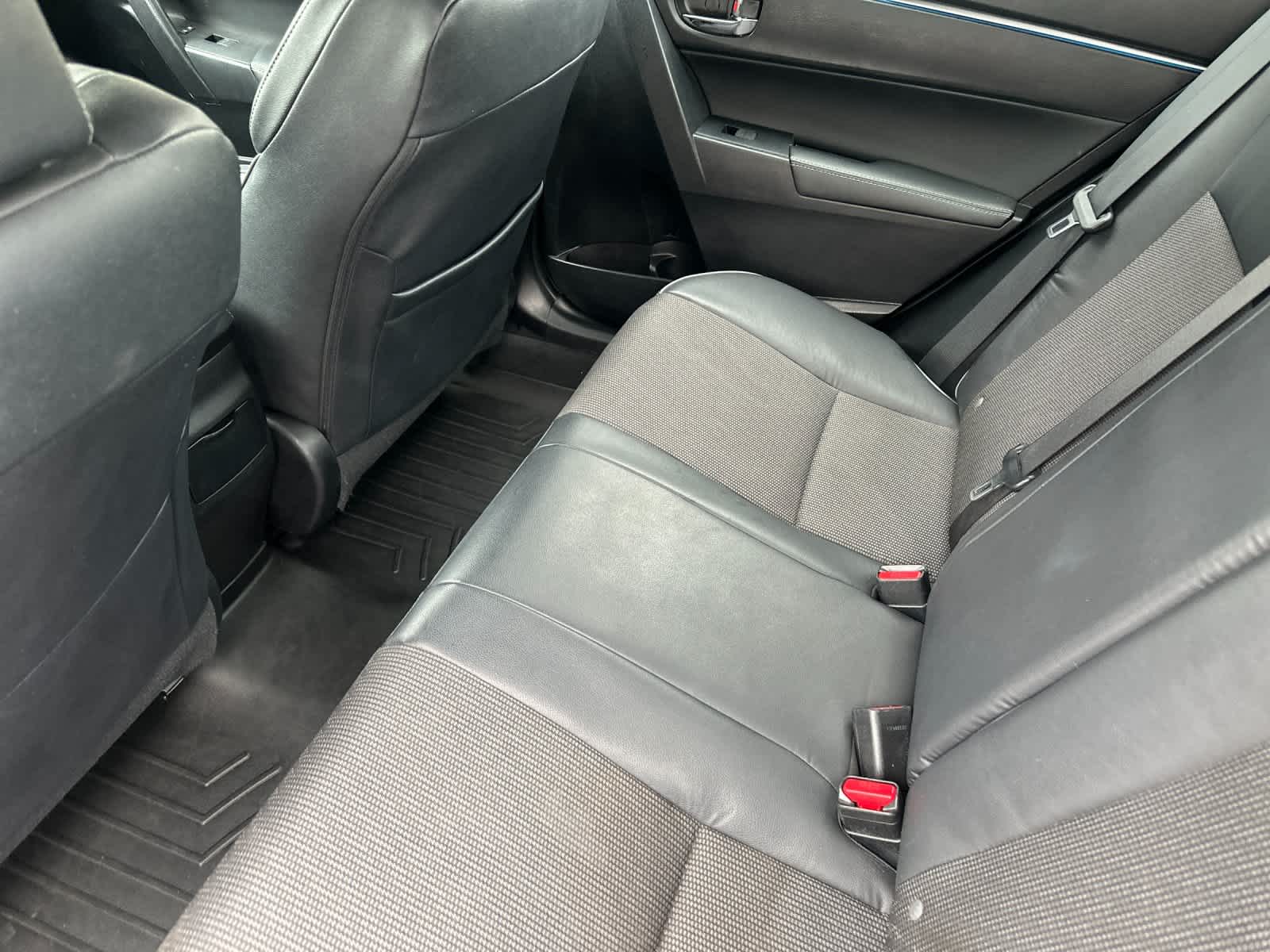 Thumbnail: 2014 Toyota Corolla - 13