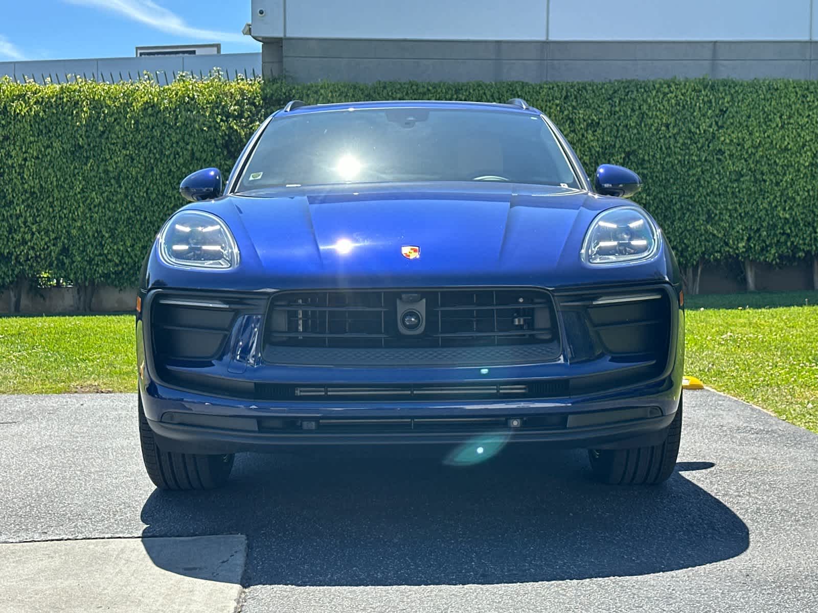 Thumbnail: 2026 Porsche Macan - 11