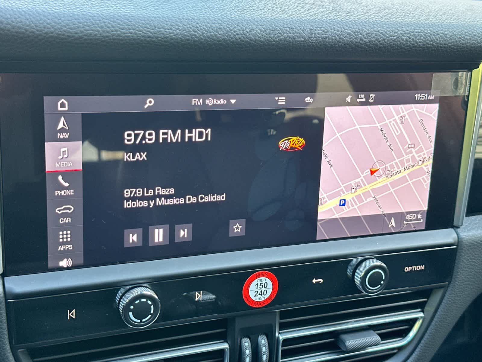 Thumbnail: 2025 Porsche Macan - 20