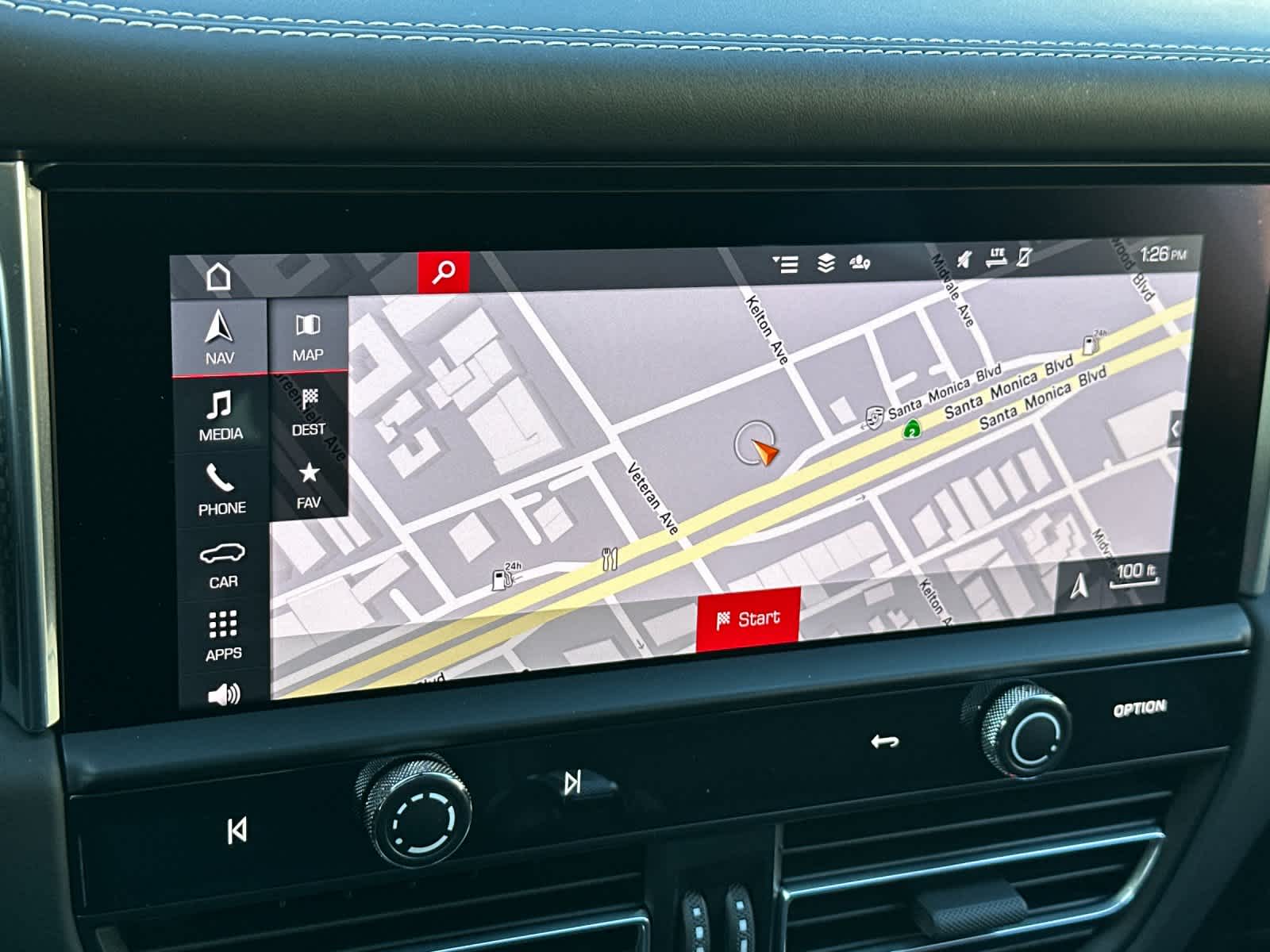 Thumbnail: 2025 Porsche Macan - 22