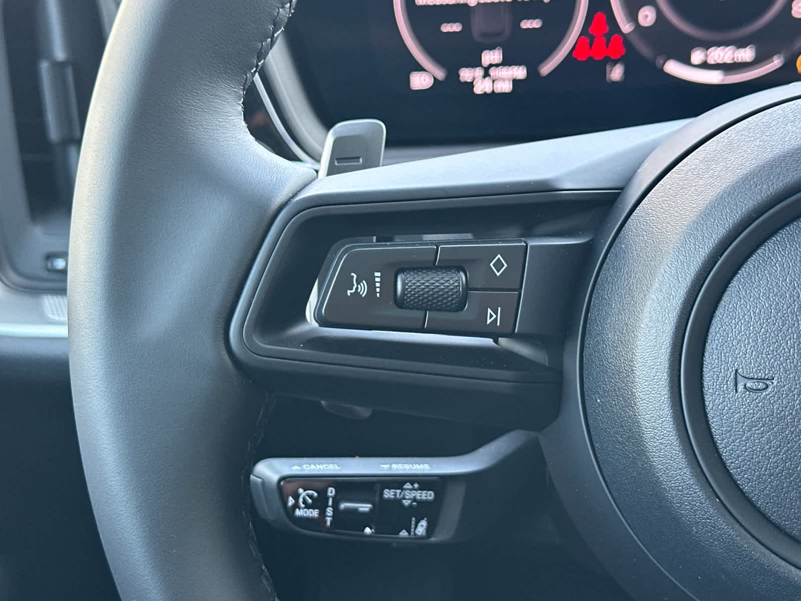 Thumbnail: 2026 Porsche Cayenne - 28