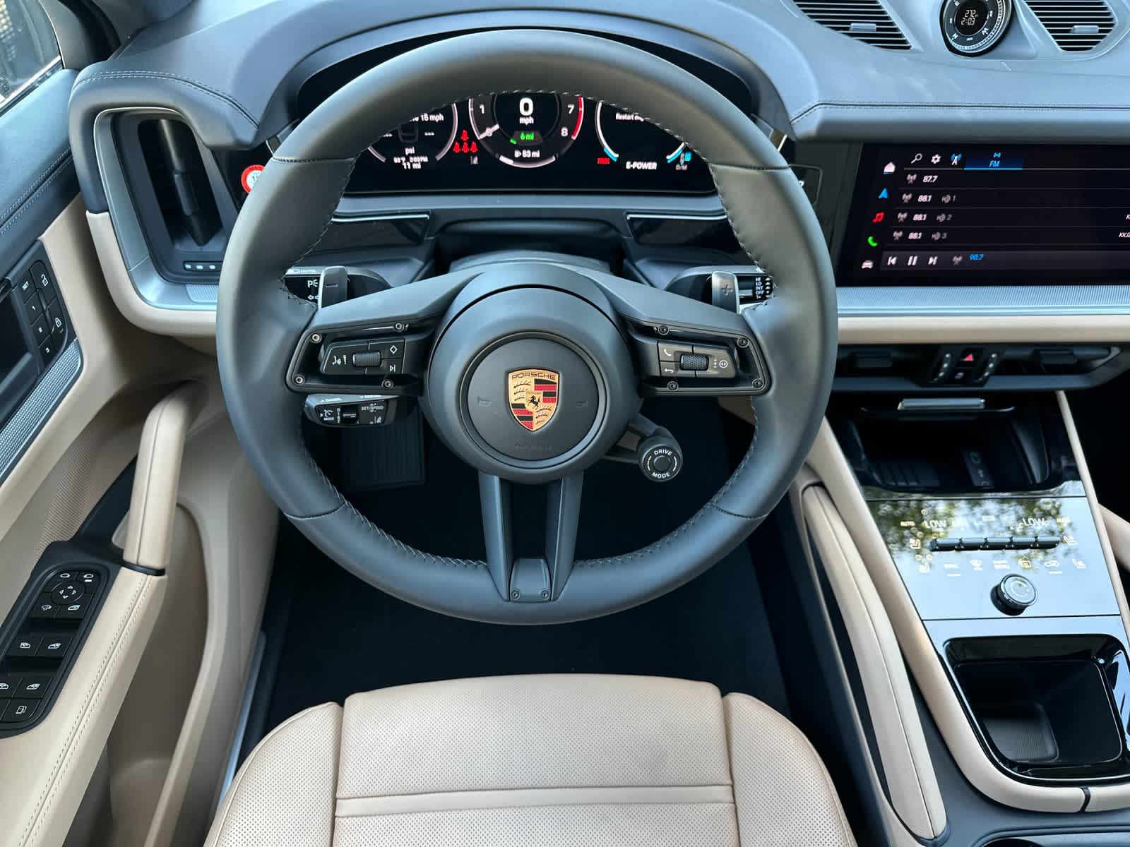 Thumbnail: 2026 Porsche Cayenne - 15