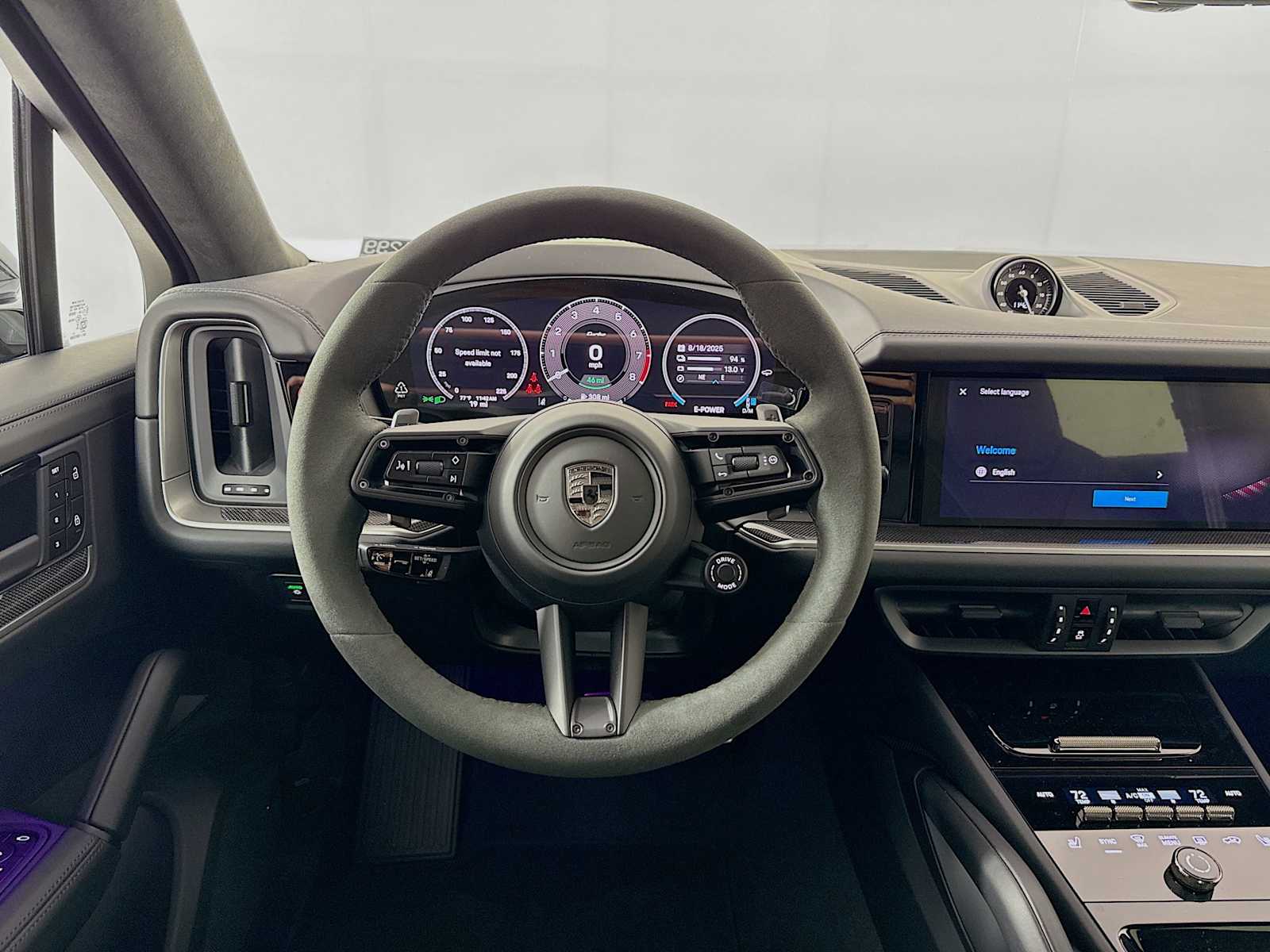 Thumbnail: 2025 Porsche Cayenne - 18