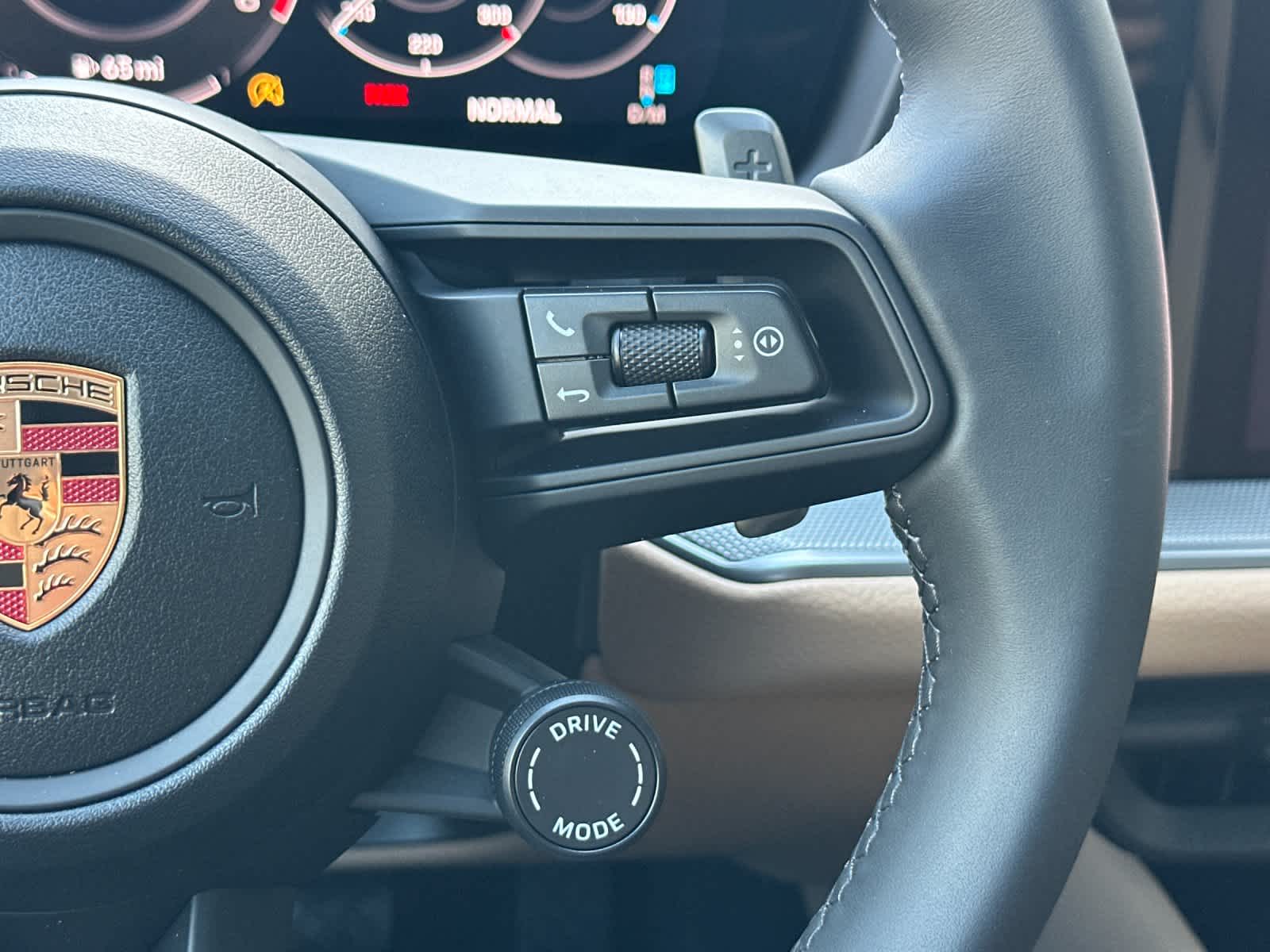 Thumbnail: 2026 Porsche Cayenne - 29