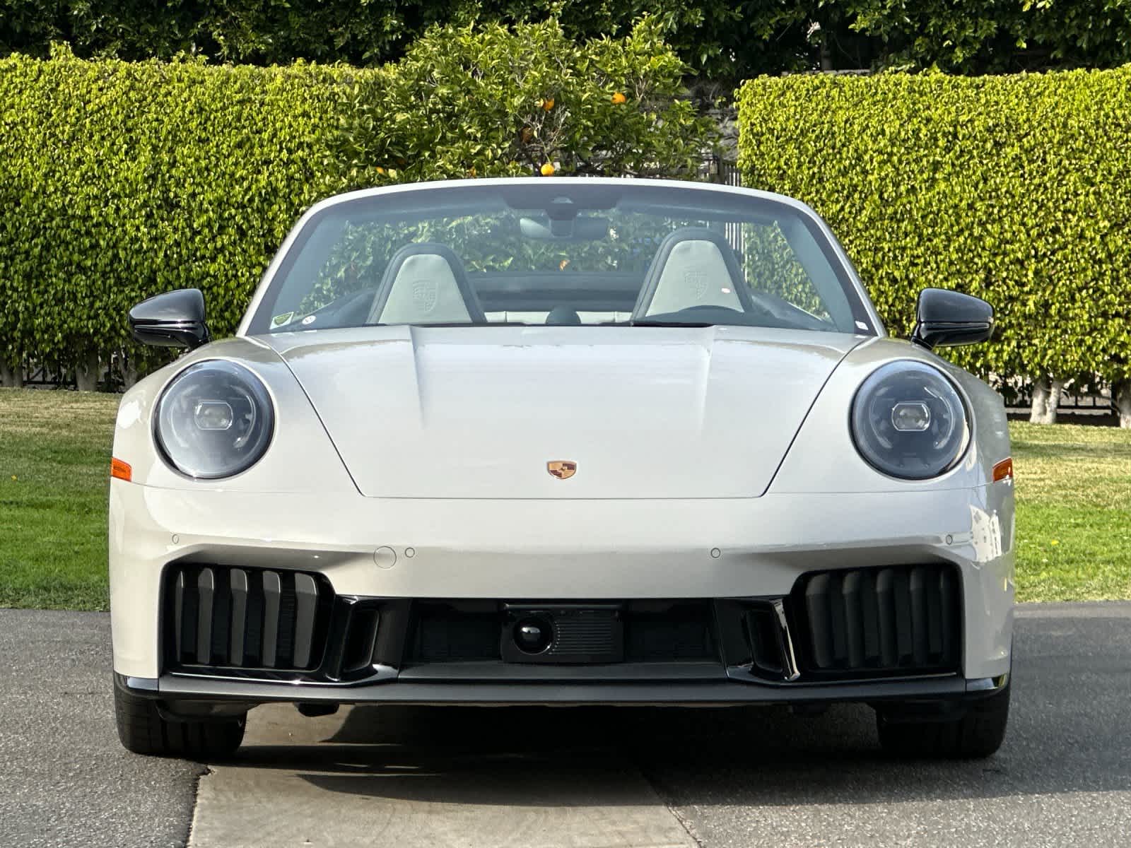Thumbnail: 2026 Porsche 911 - 9