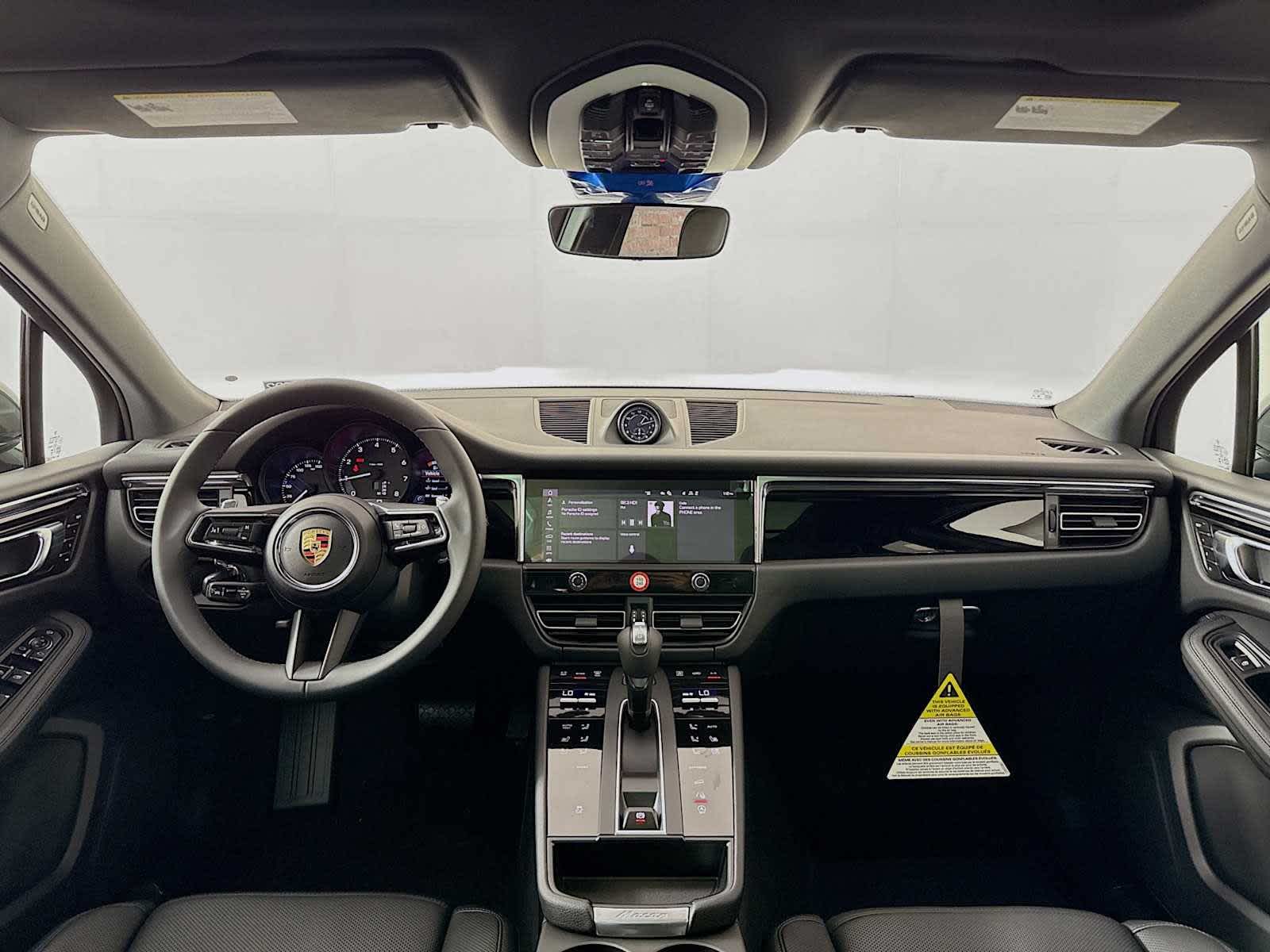 Thumbnail: 2026 Porsche Macan - 27