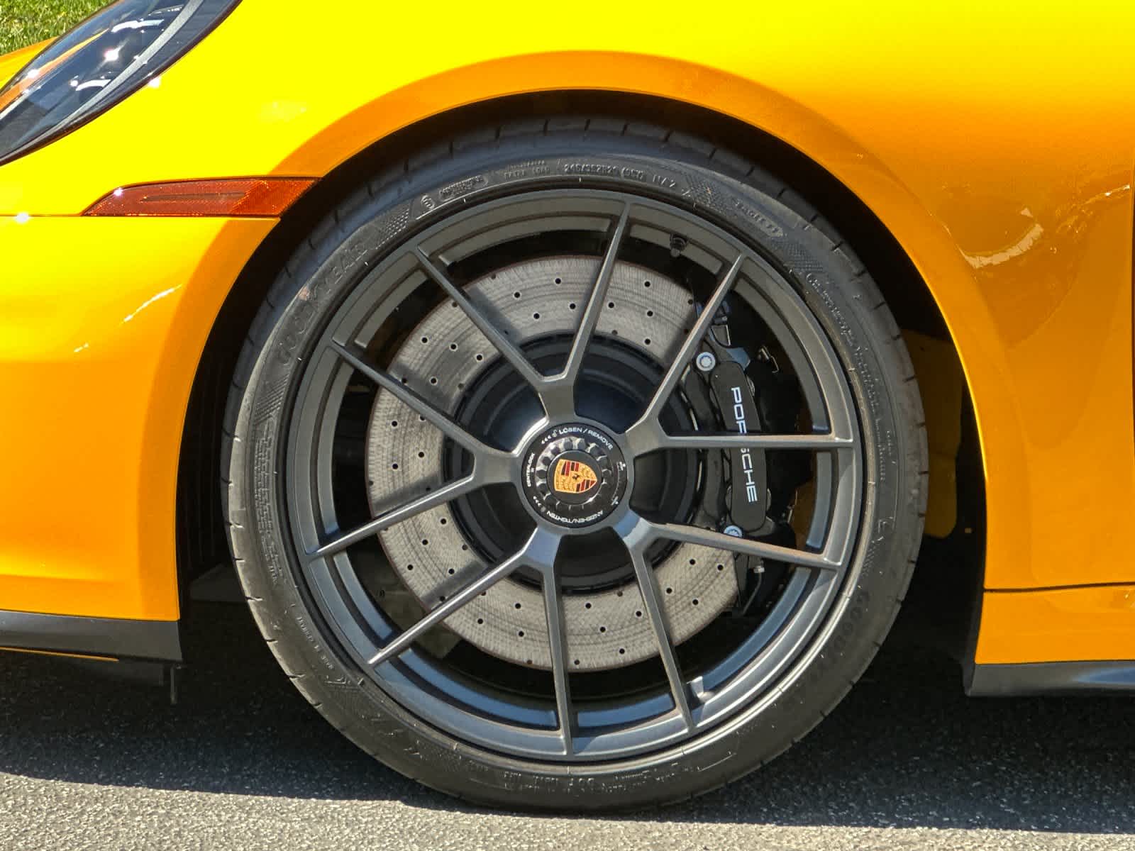 Thumbnail: 2026 Porsche 911 - 27