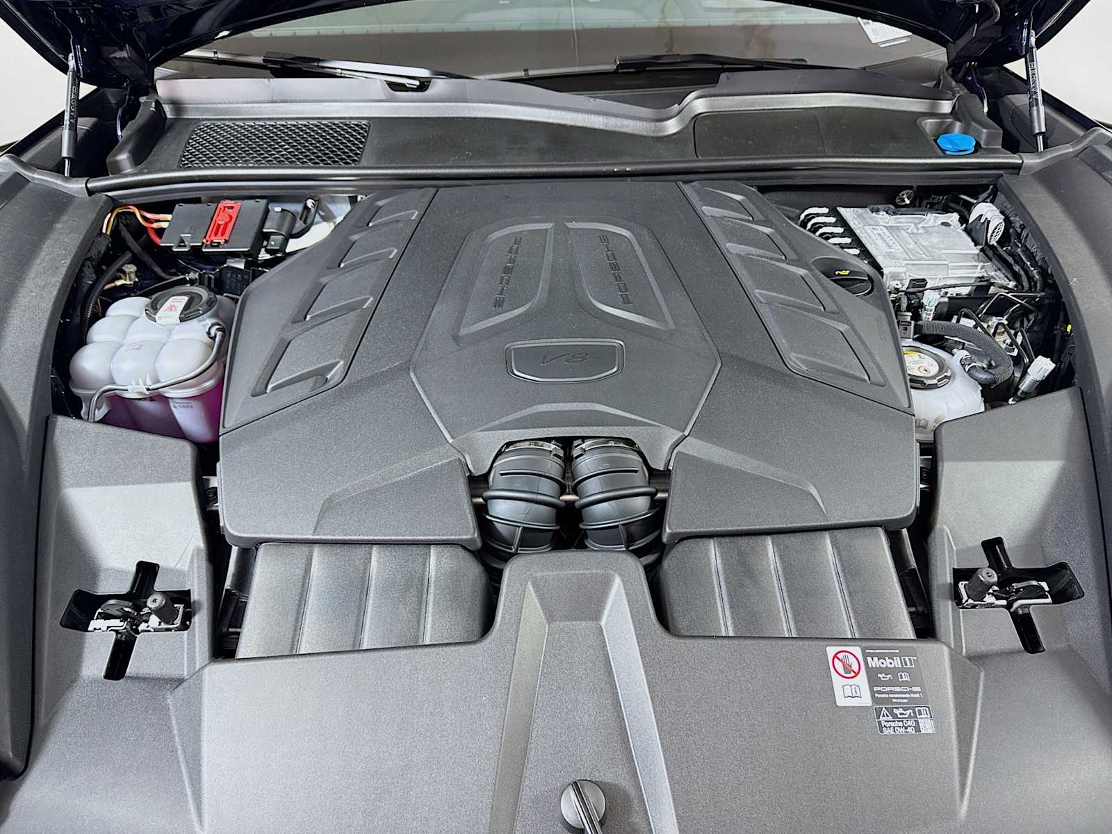 Thumbnail: 2025 Porsche Cayenne - 23