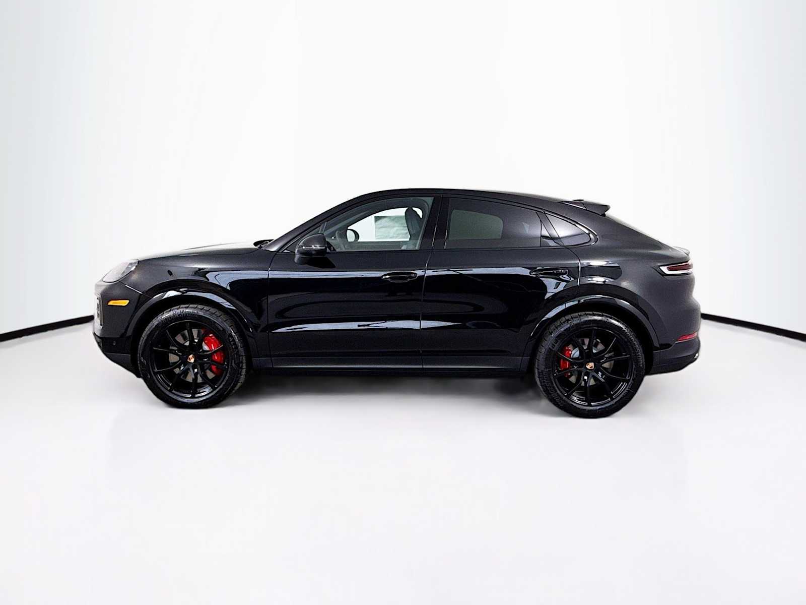 Thumbnail: 2026 Porsche Cayenne - 2