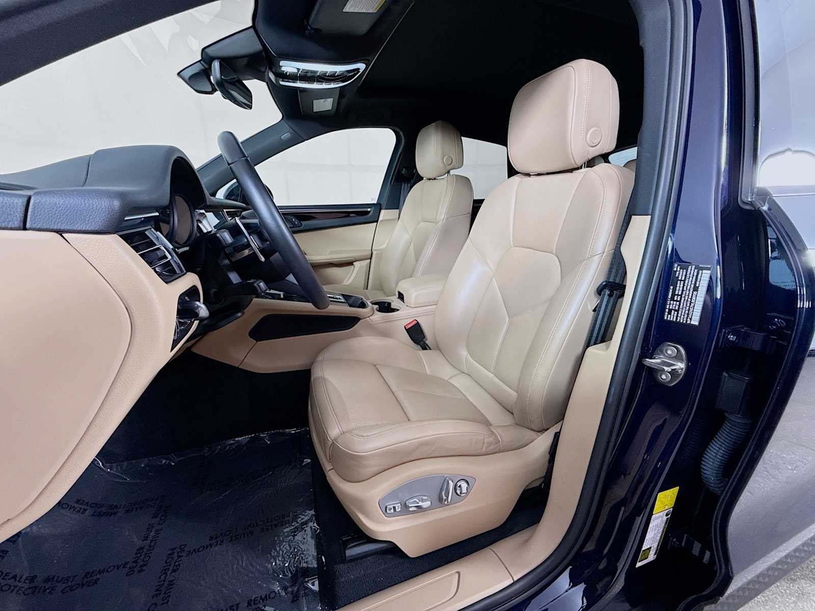 Thumbnail: 2022 Porsche Macan - 5