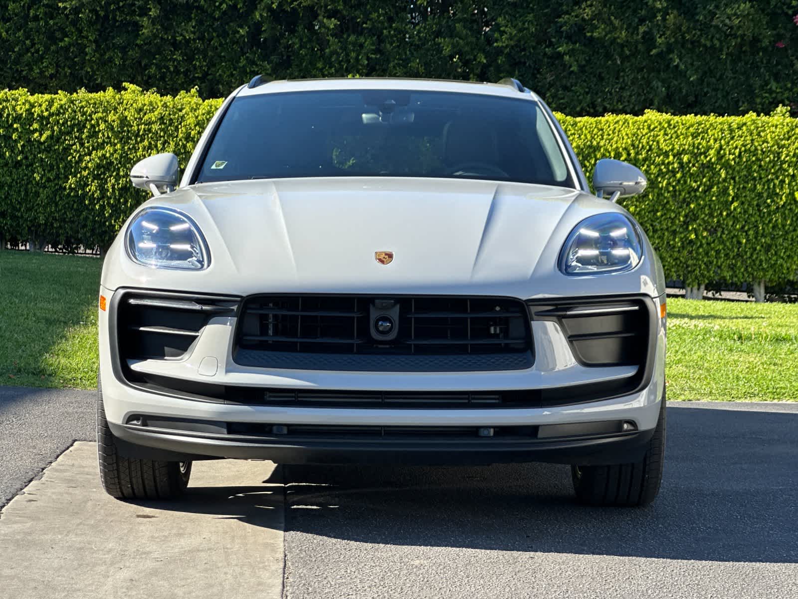 Thumbnail: 2026 Porsche Macan - 11