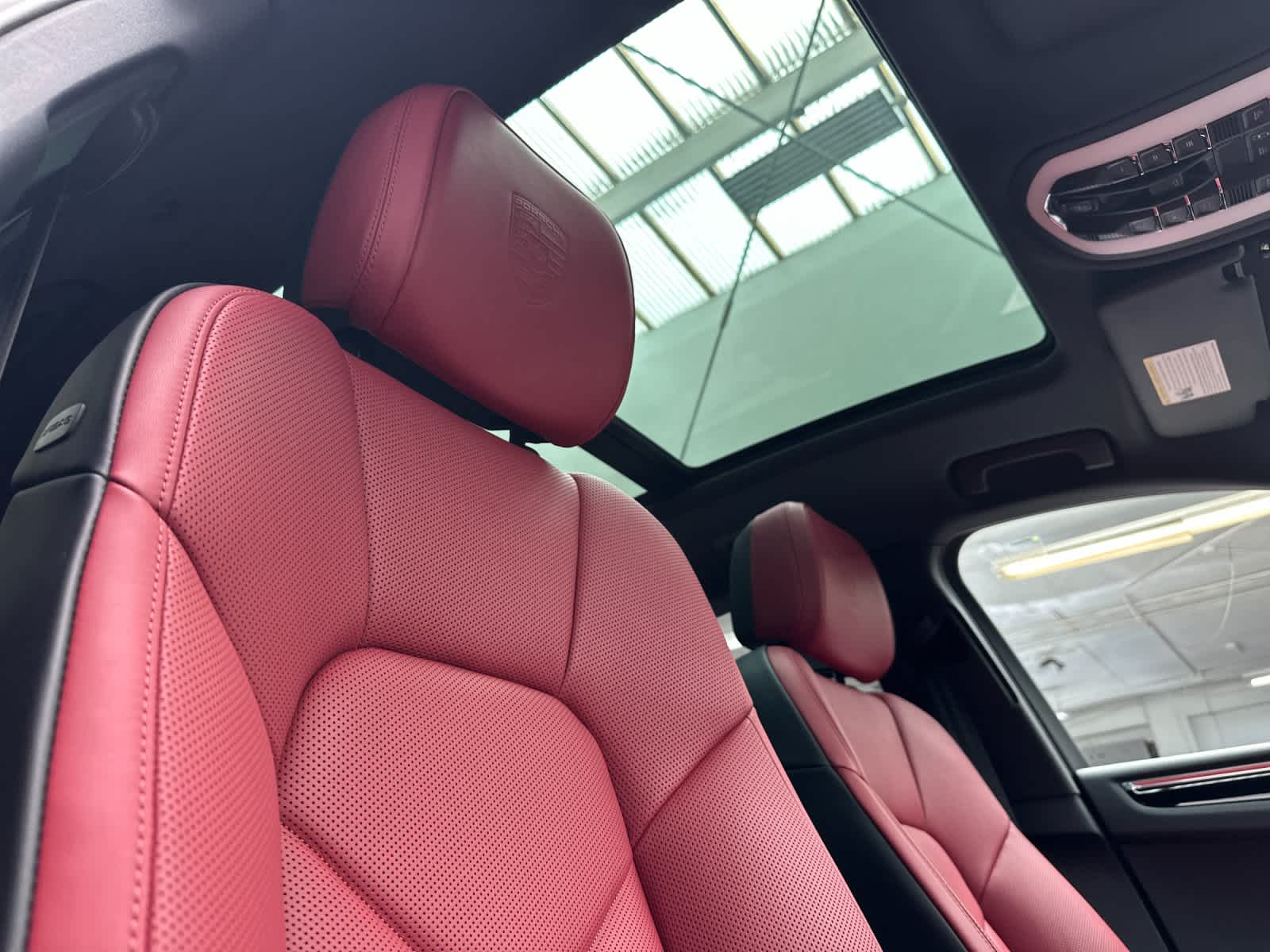 Thumbnail: 2026 Porsche Macan - 18
