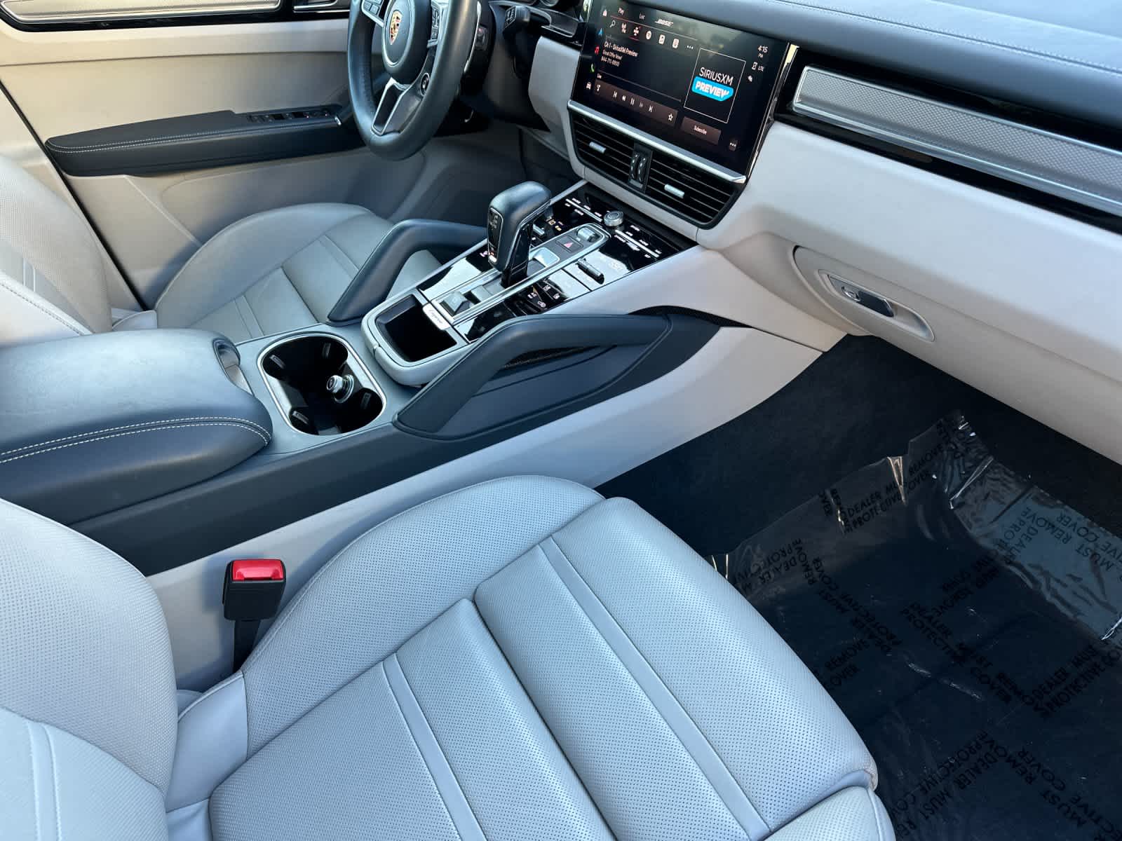 Thumbnail: 2023 Porsche Cayenne - 17