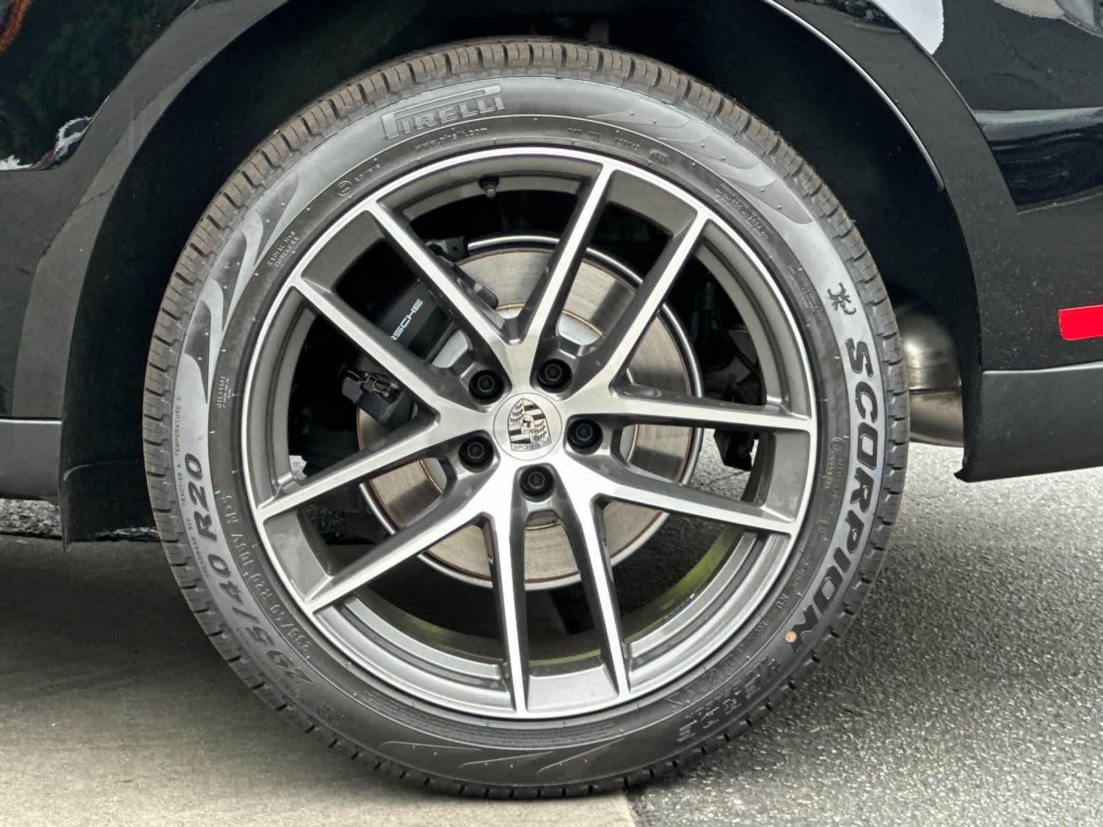 Thumbnail: 2026 Porsche Macan - 30