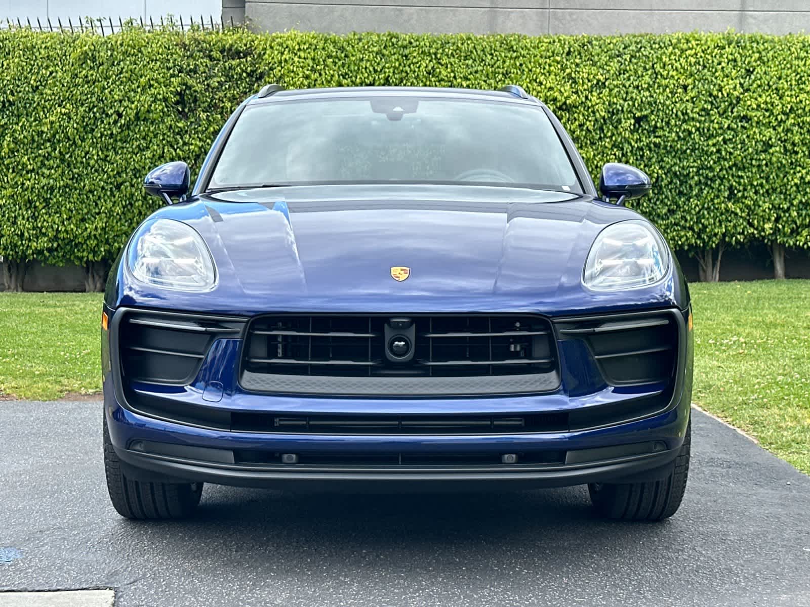 Thumbnail: 2026 Porsche Macan - 11