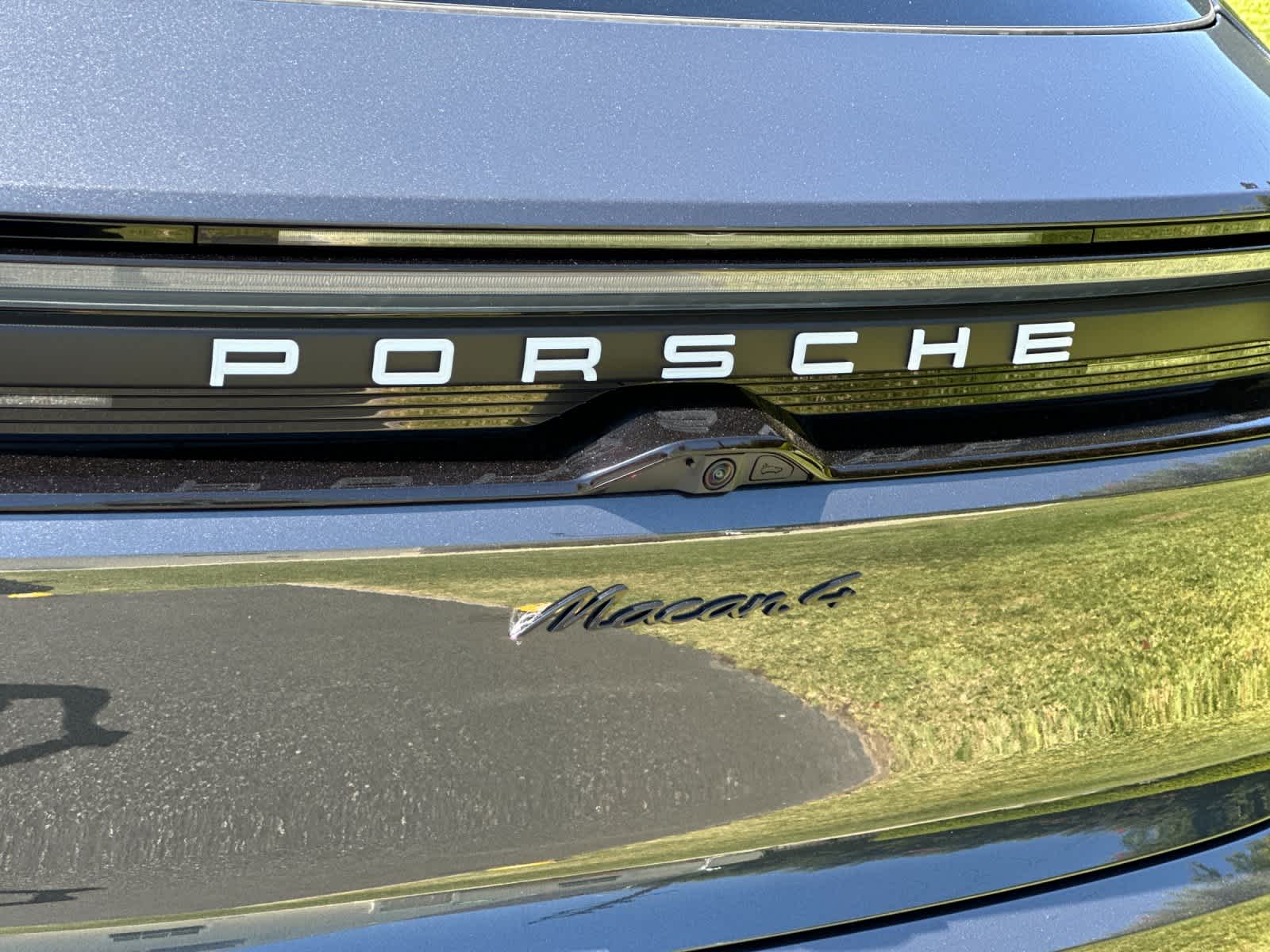 Thumbnail: 2026 Porsche Macan - 33