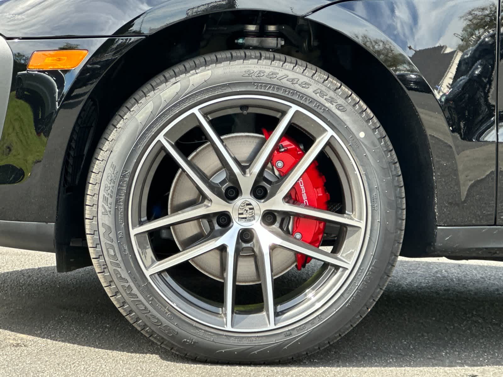 Thumbnail: 2026 Porsche Macan - 31