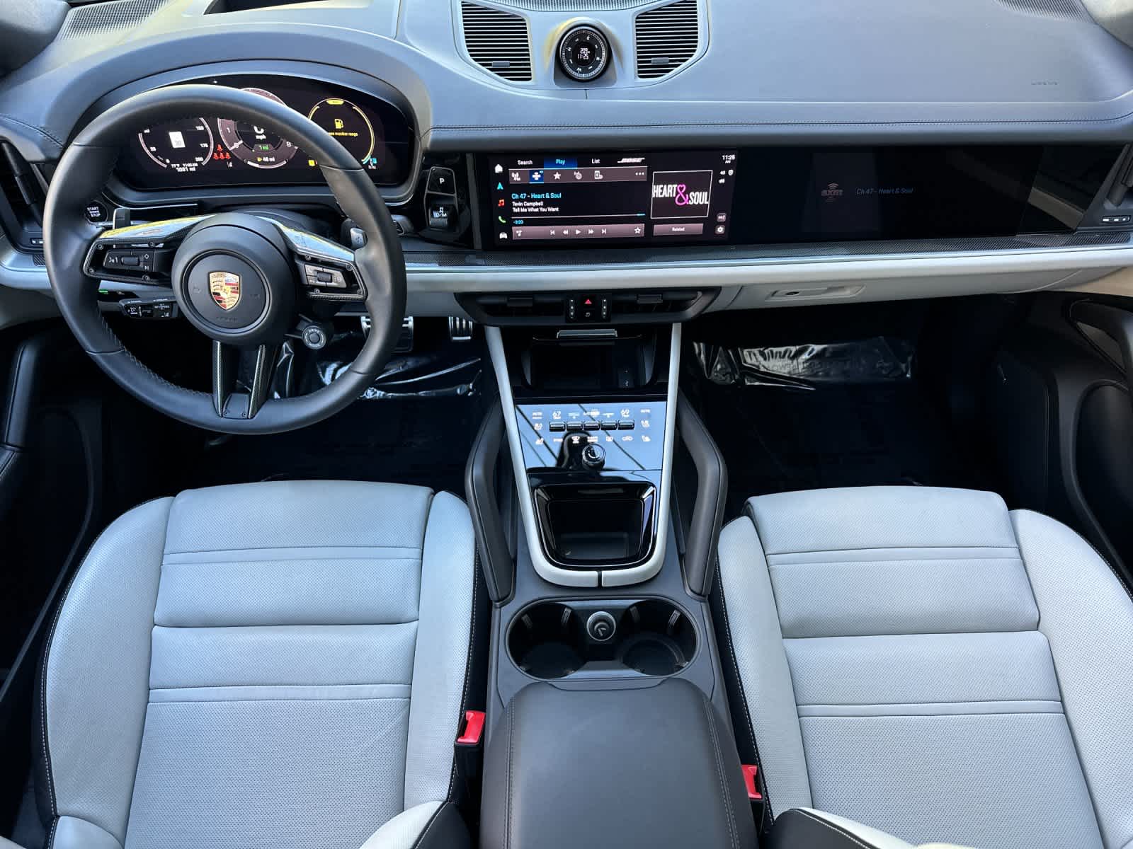 Thumbnail: 2025 Porsche Cayenne - 6