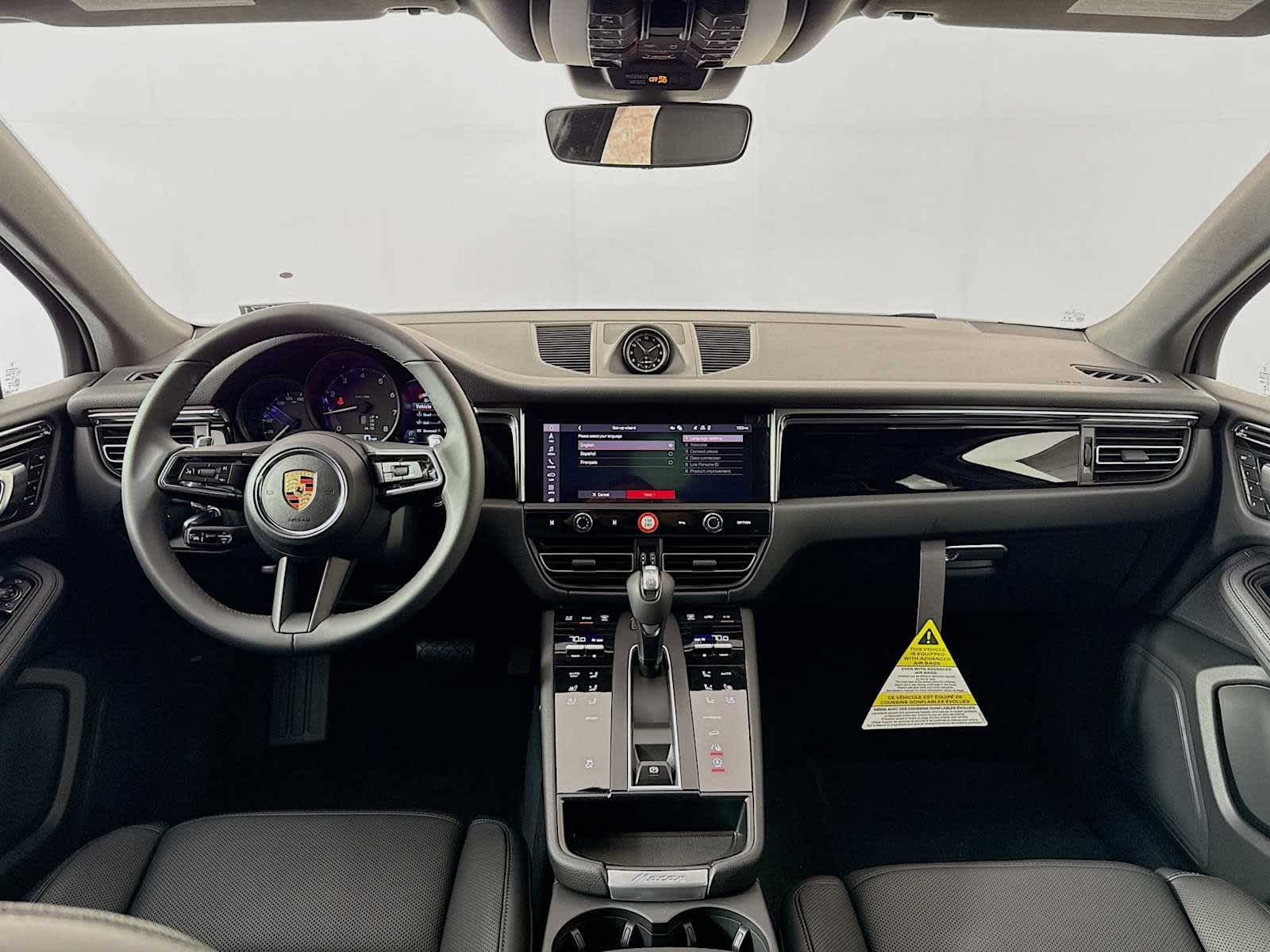 Thumbnail: 2026 Porsche Macan - 27