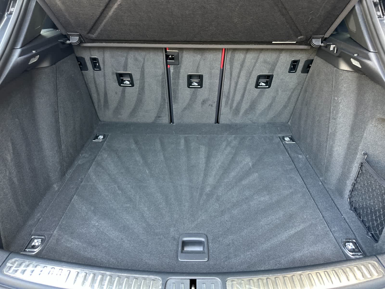 Thumbnail: 2025 Porsche Macan - 17