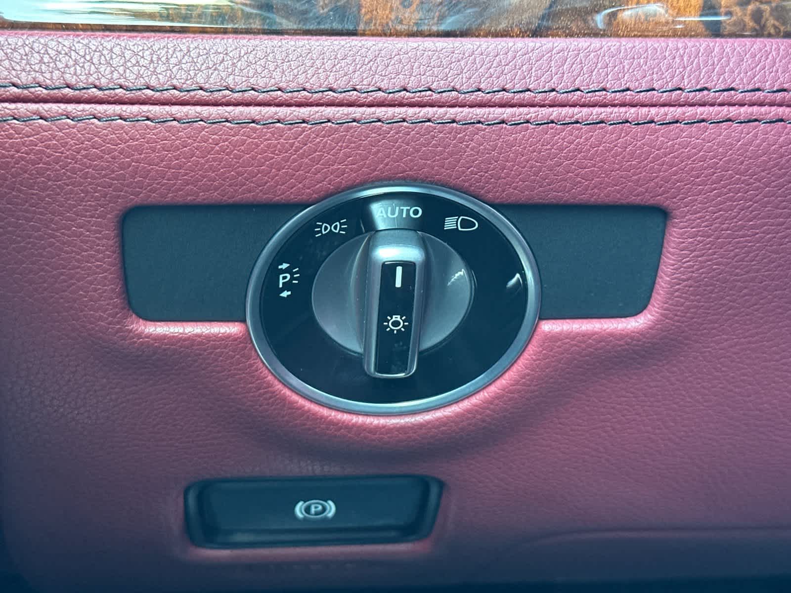 Thumbnail: 2017 Mercedes-Benz SL-Class - 27