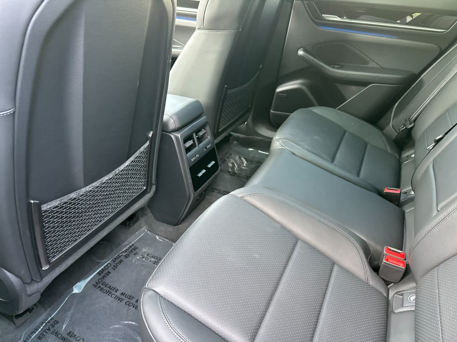 Thumbnail: 2025 Porsche Macan - 13