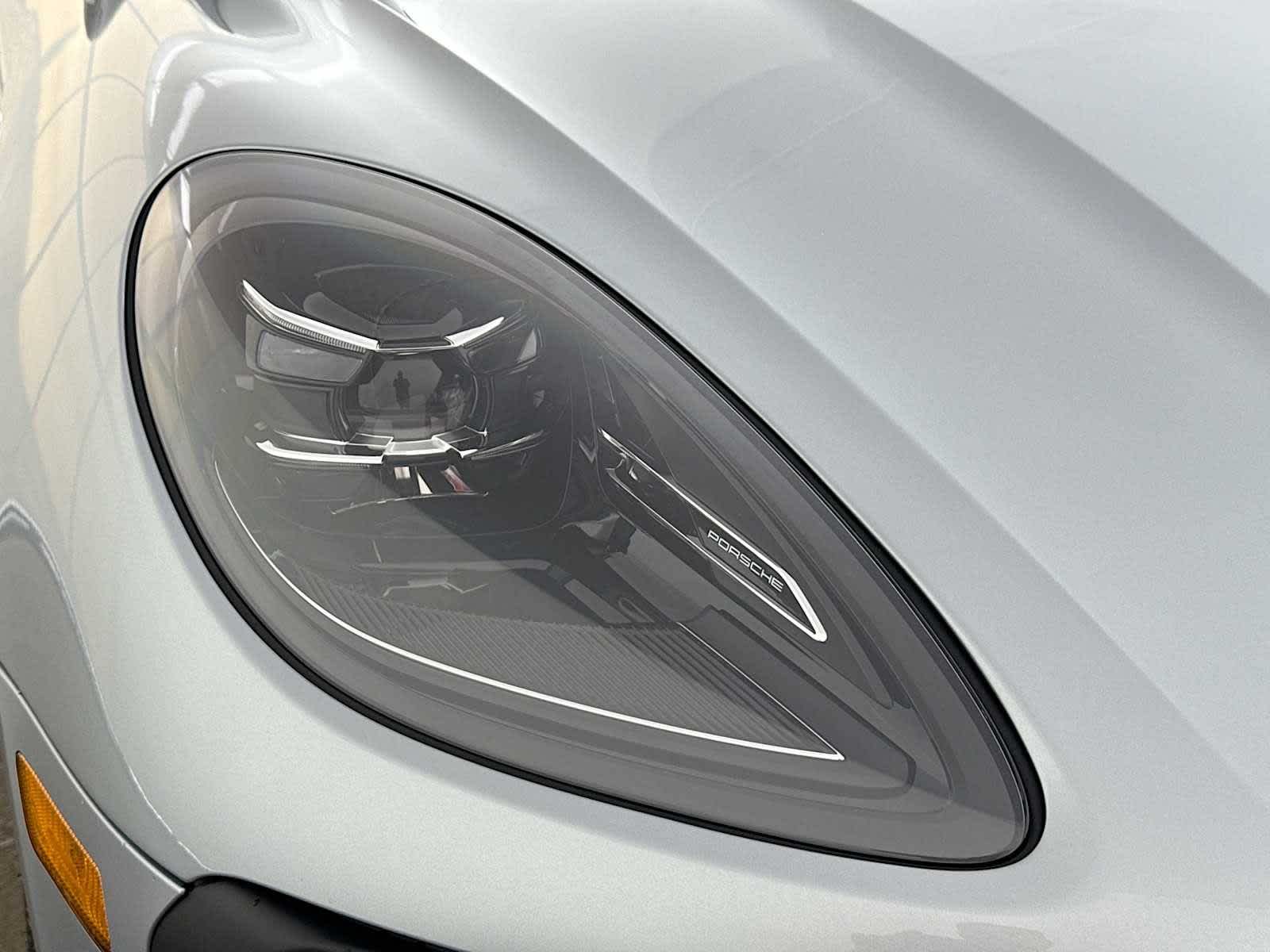 Thumbnail: 2026 Porsche Macan - 28