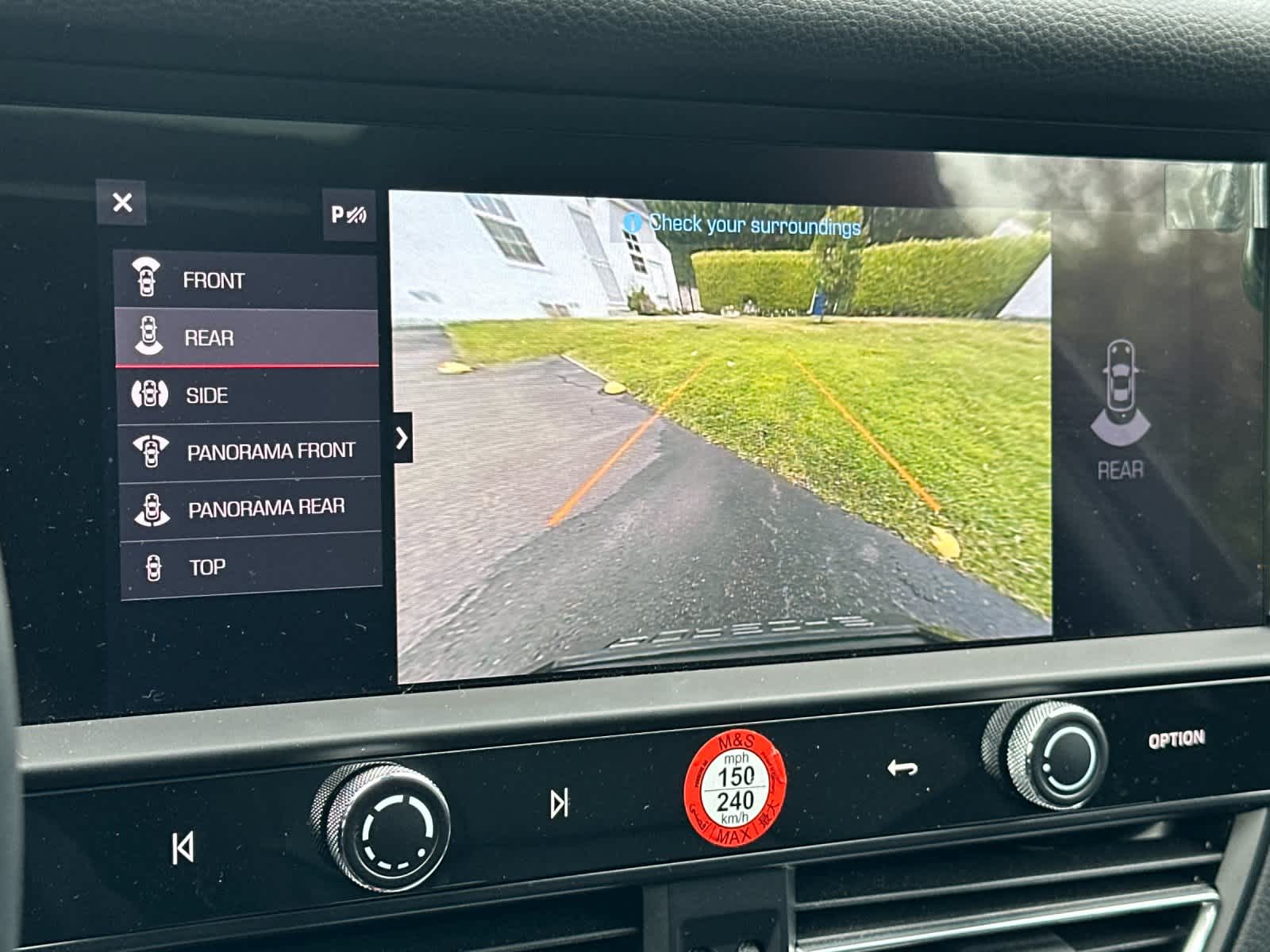 Thumbnail: 2025 Porsche Macan - 22