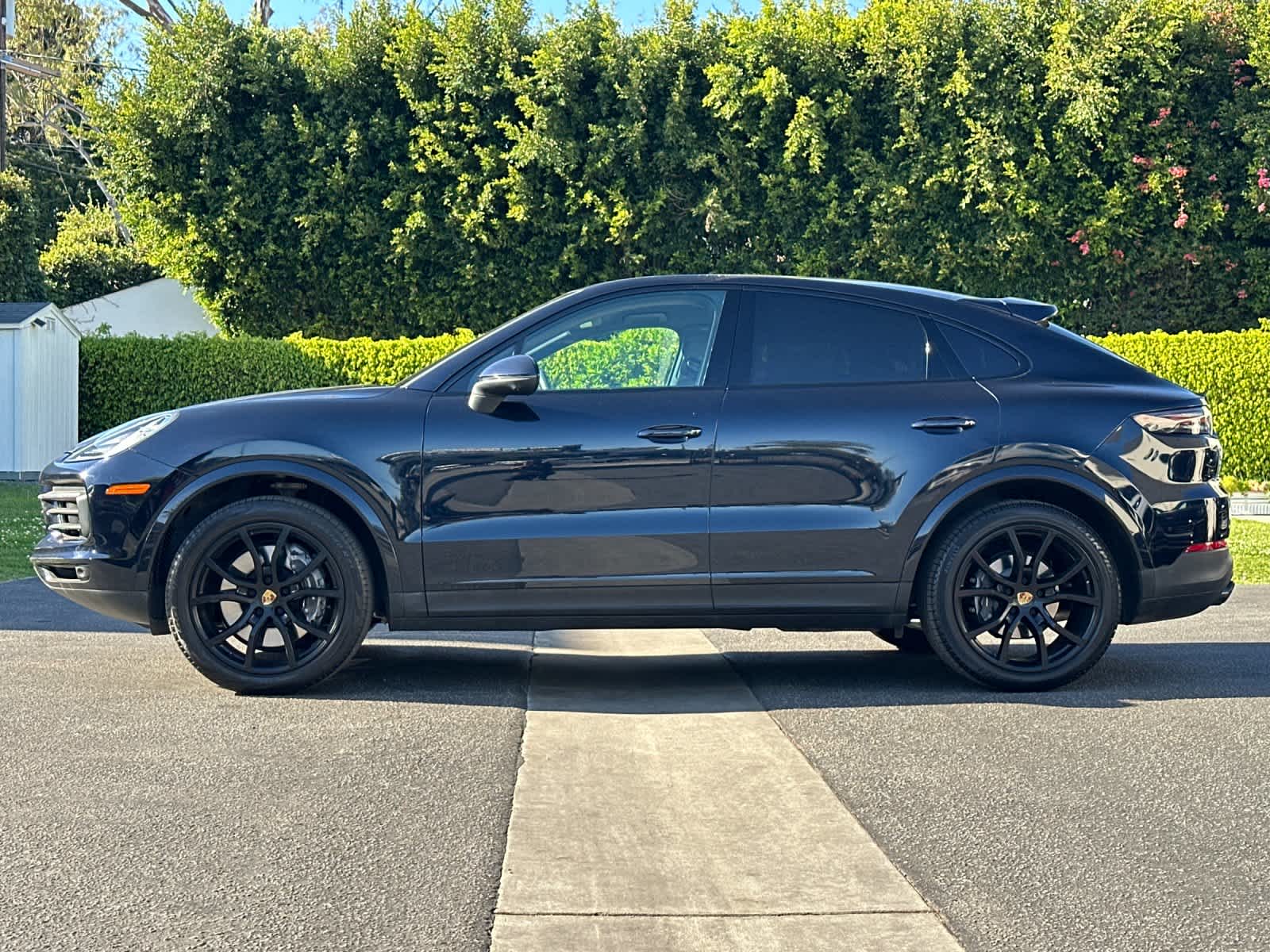 Thumbnail: 2023 Porsche Cayenne - 2