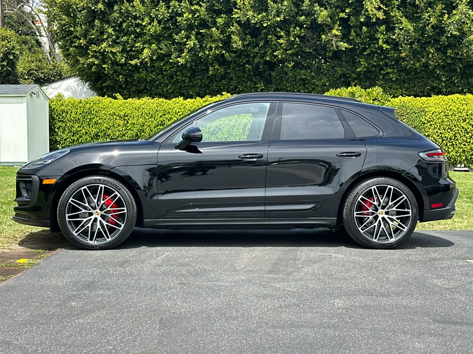 Thumbnail: 2026 Porsche Macan - 2