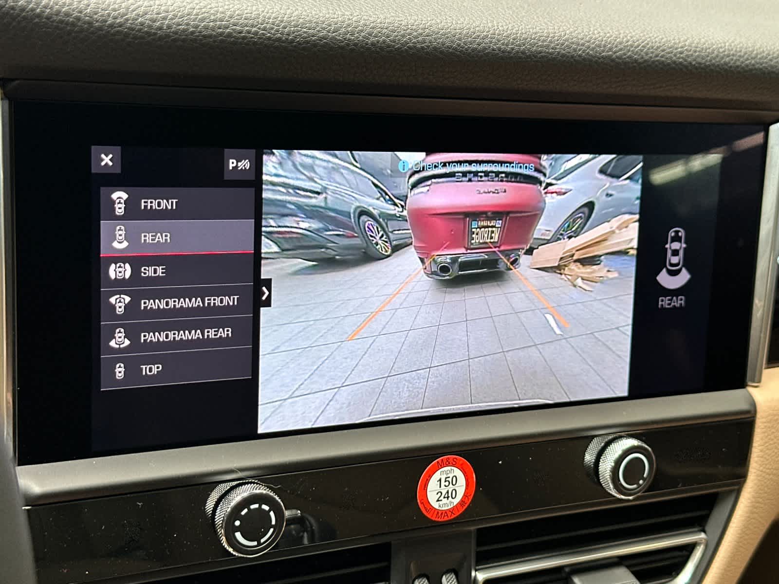 Thumbnail: 2026 Porsche Macan - 23