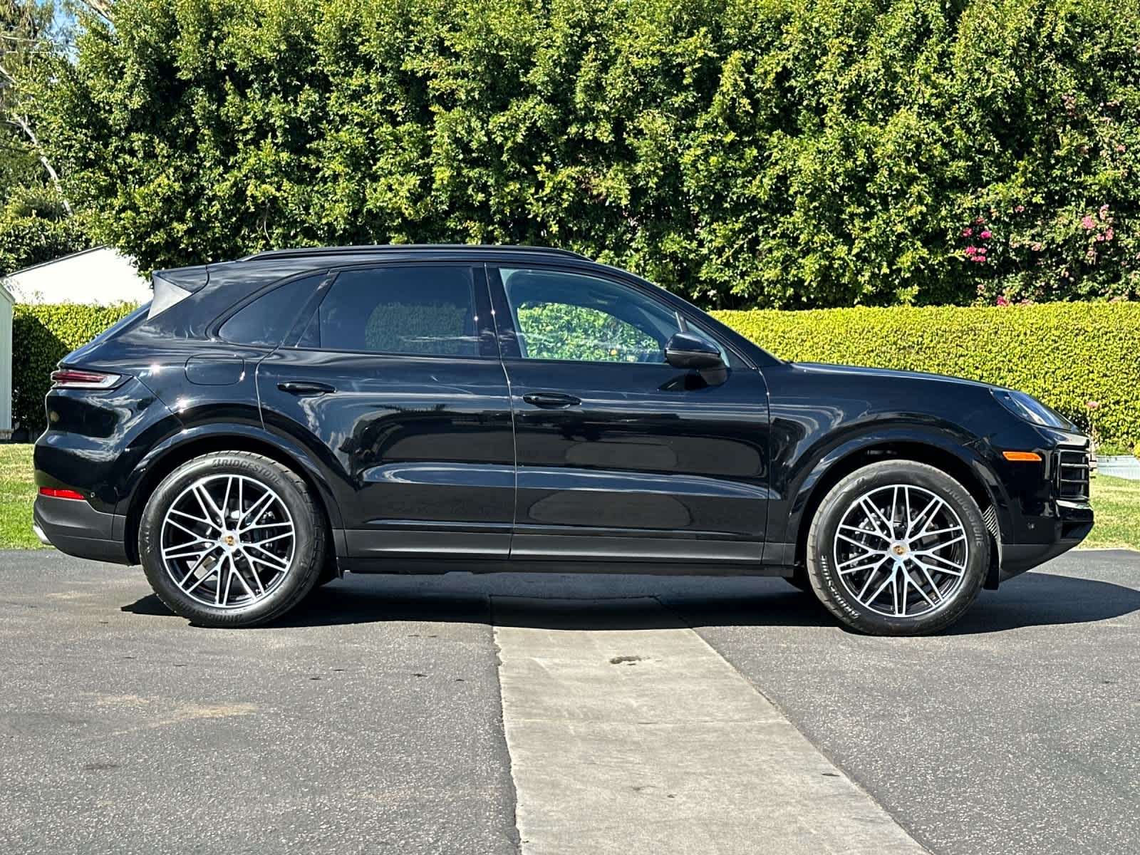 Thumbnail: 2024 Porsche Cayenne - 9