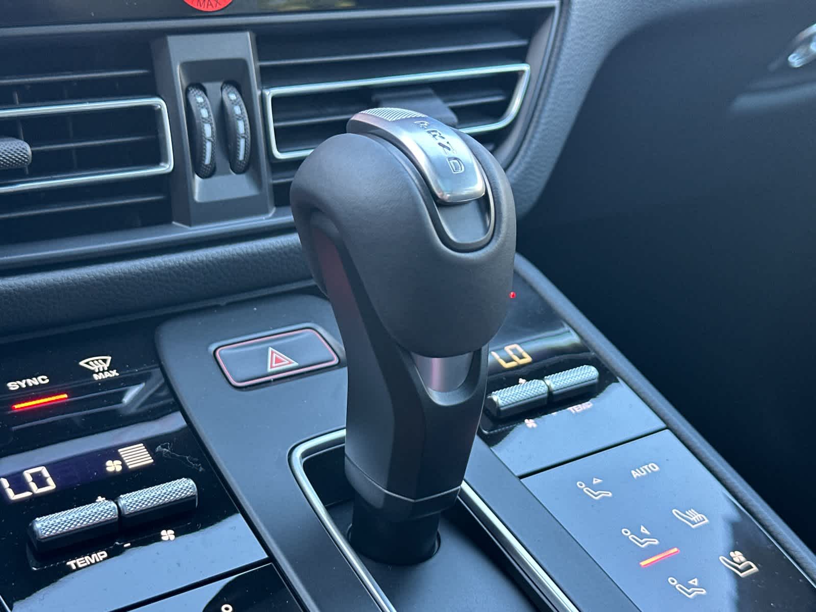 Thumbnail: 2026 Porsche Macan - 24