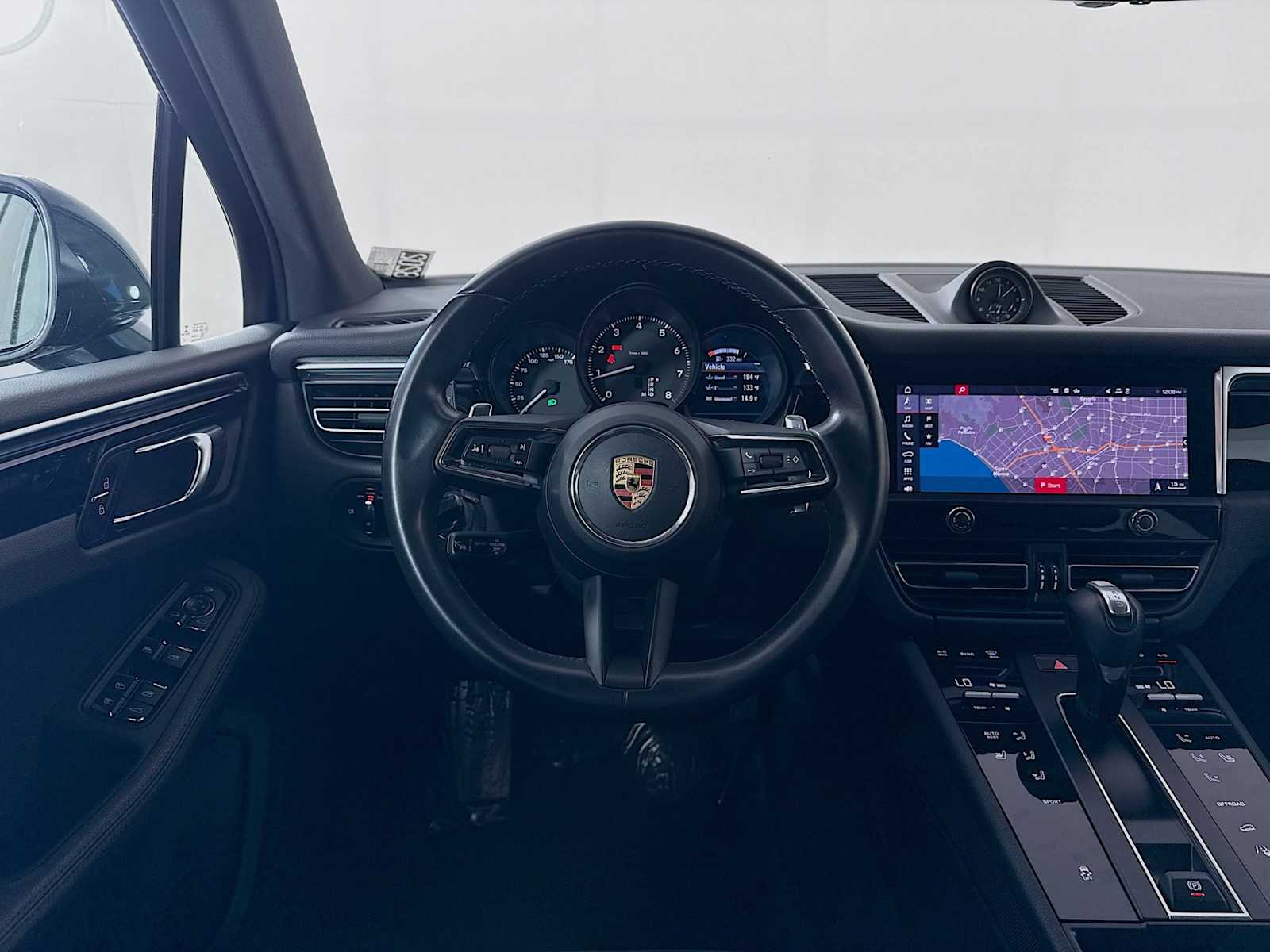 Thumbnail: 2023 Porsche Macan - 19